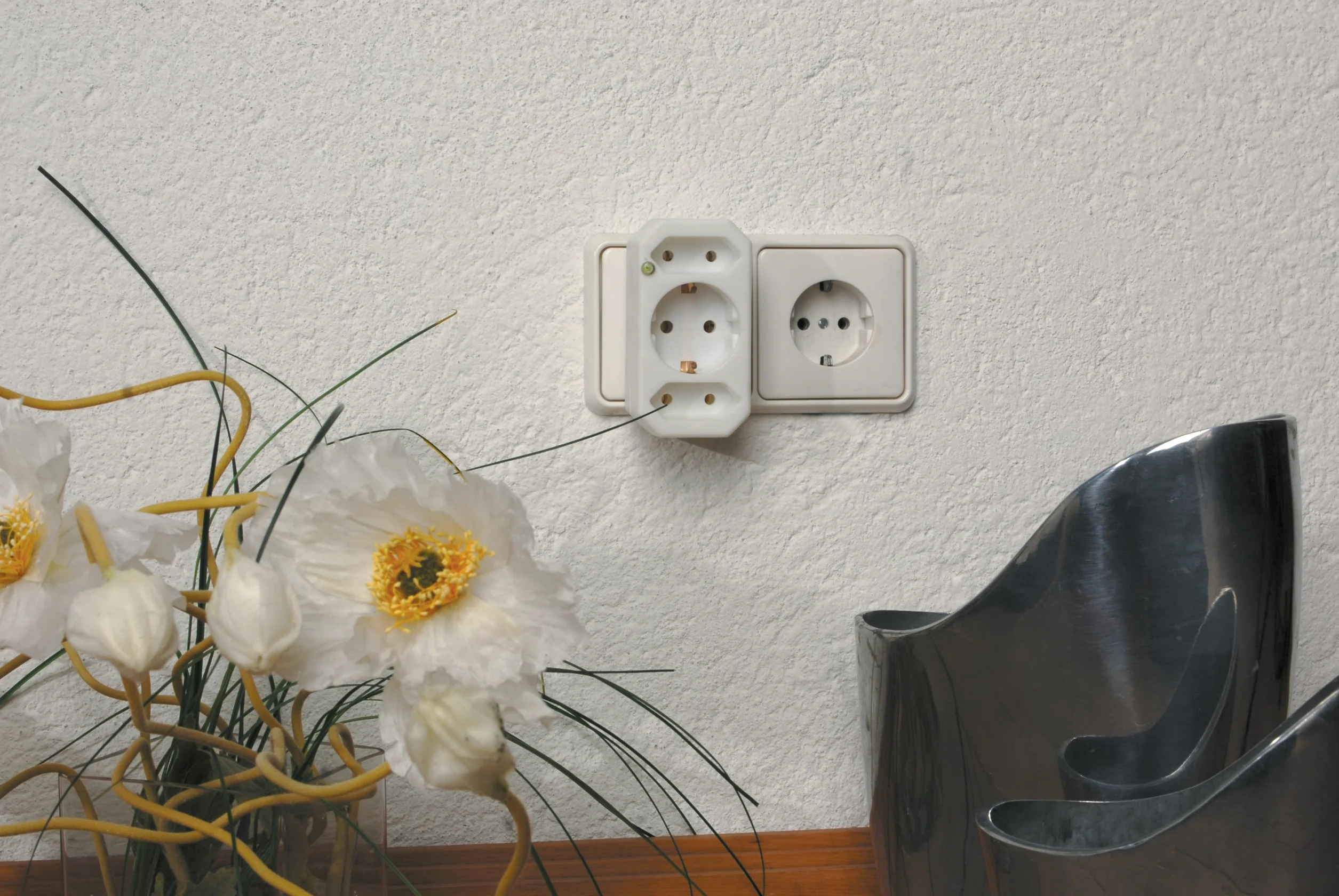 UNITEC Filtr przepięciowy 44512, Listwa Antyprzepięciowa, 1 x Schuko, 2 x euro