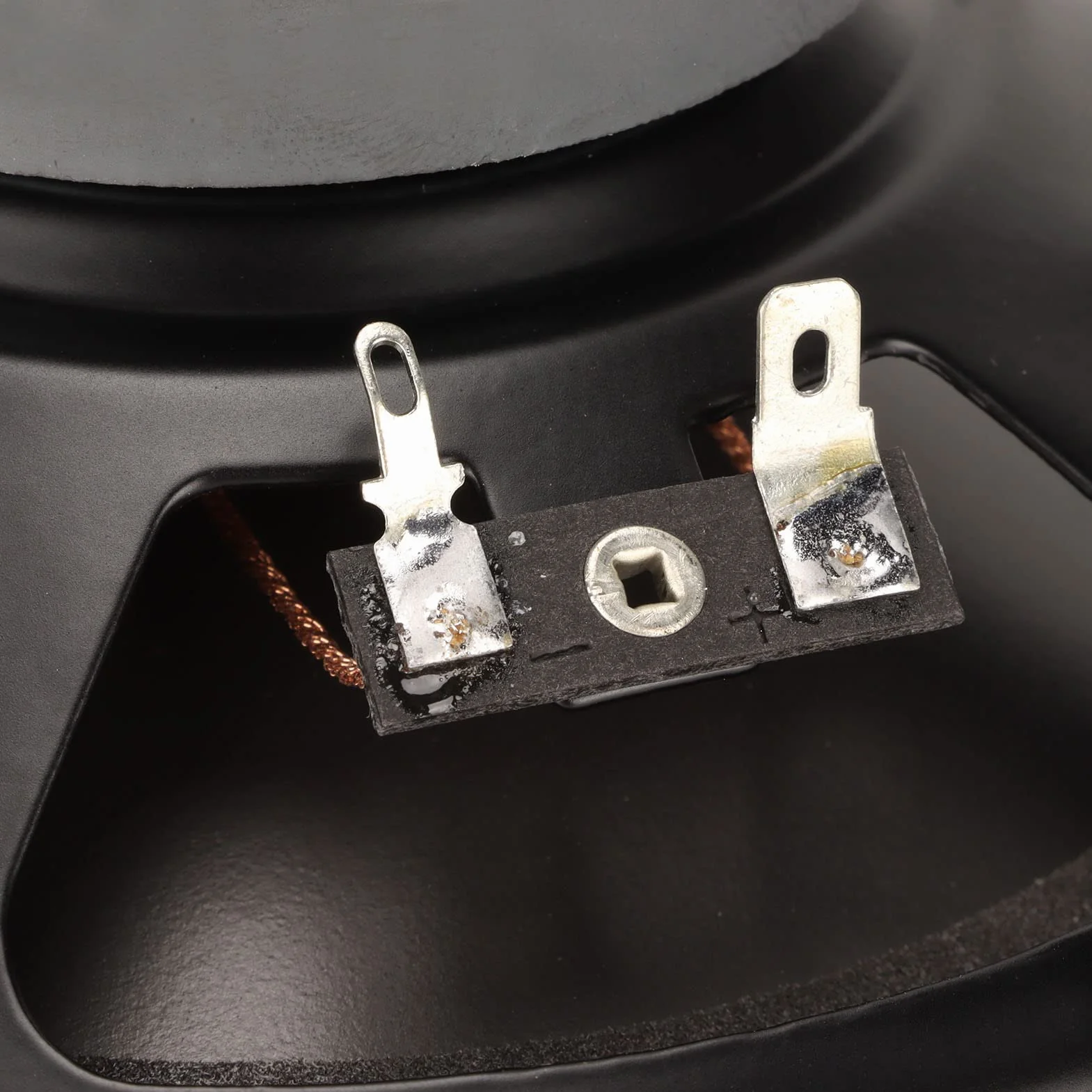 Subwoofer Samochodowy 600 W 4 Ohm 6-calowy Czarny Głośnik