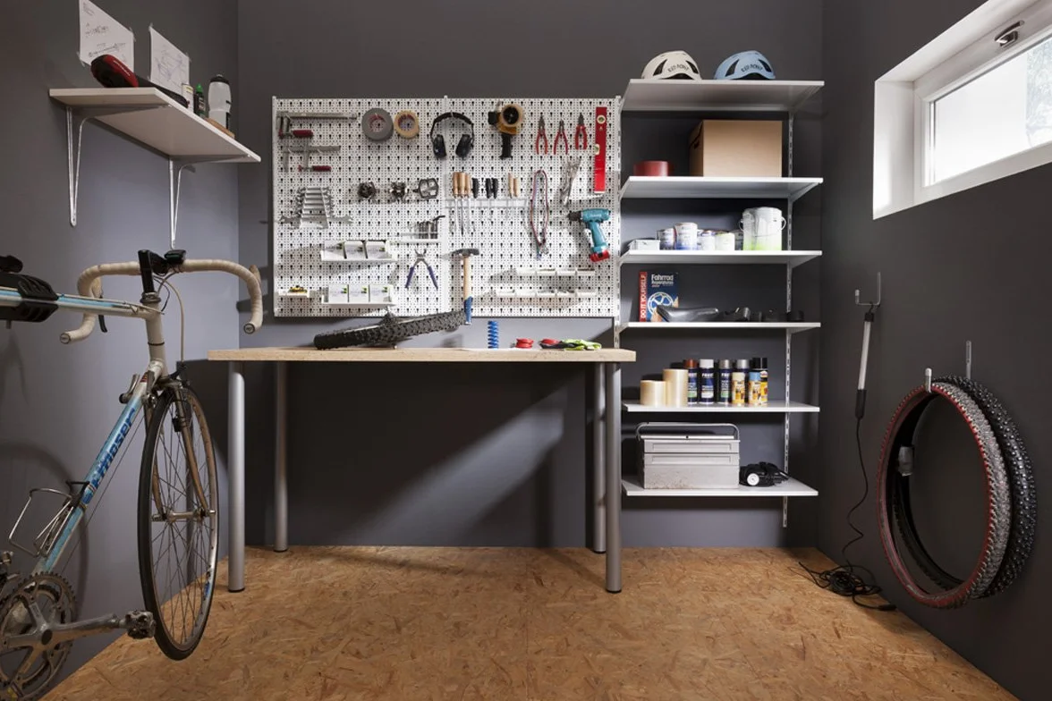 Element System 11300-00005 płytka kołkowa wykonana z metalu/podstawowy zestaw narzędzi DIY/śruby i kołki ścienne w zestawie/biała