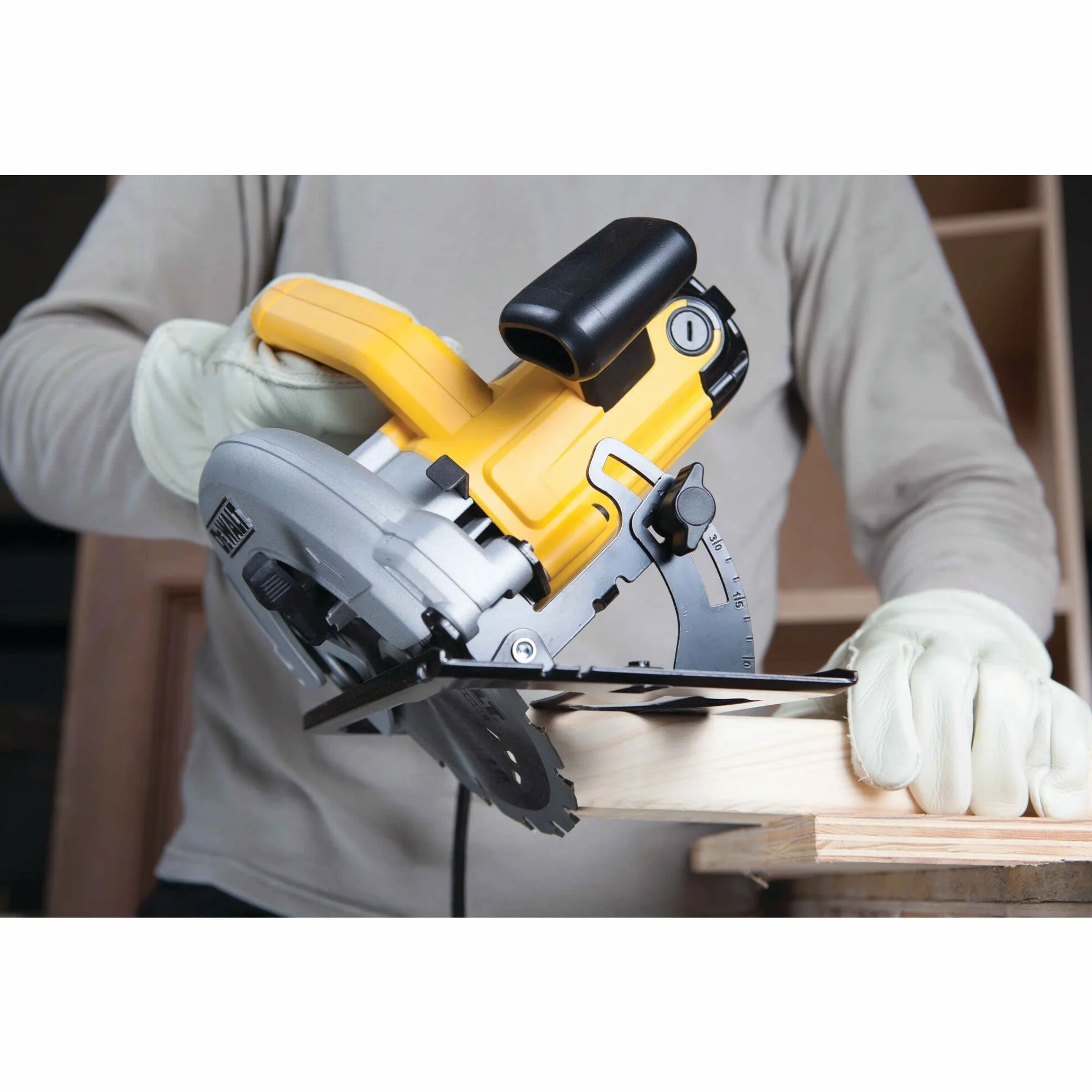 DeWalt DWE560-QS ręczna pilarka tarczowa 65 mm 1350 W, W, 230 V