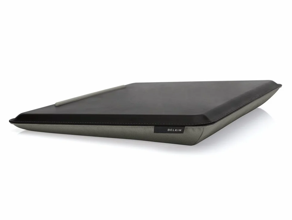 Belkin Podkładka pod Laptopa 18.4 cala Czarny Szary F8N143