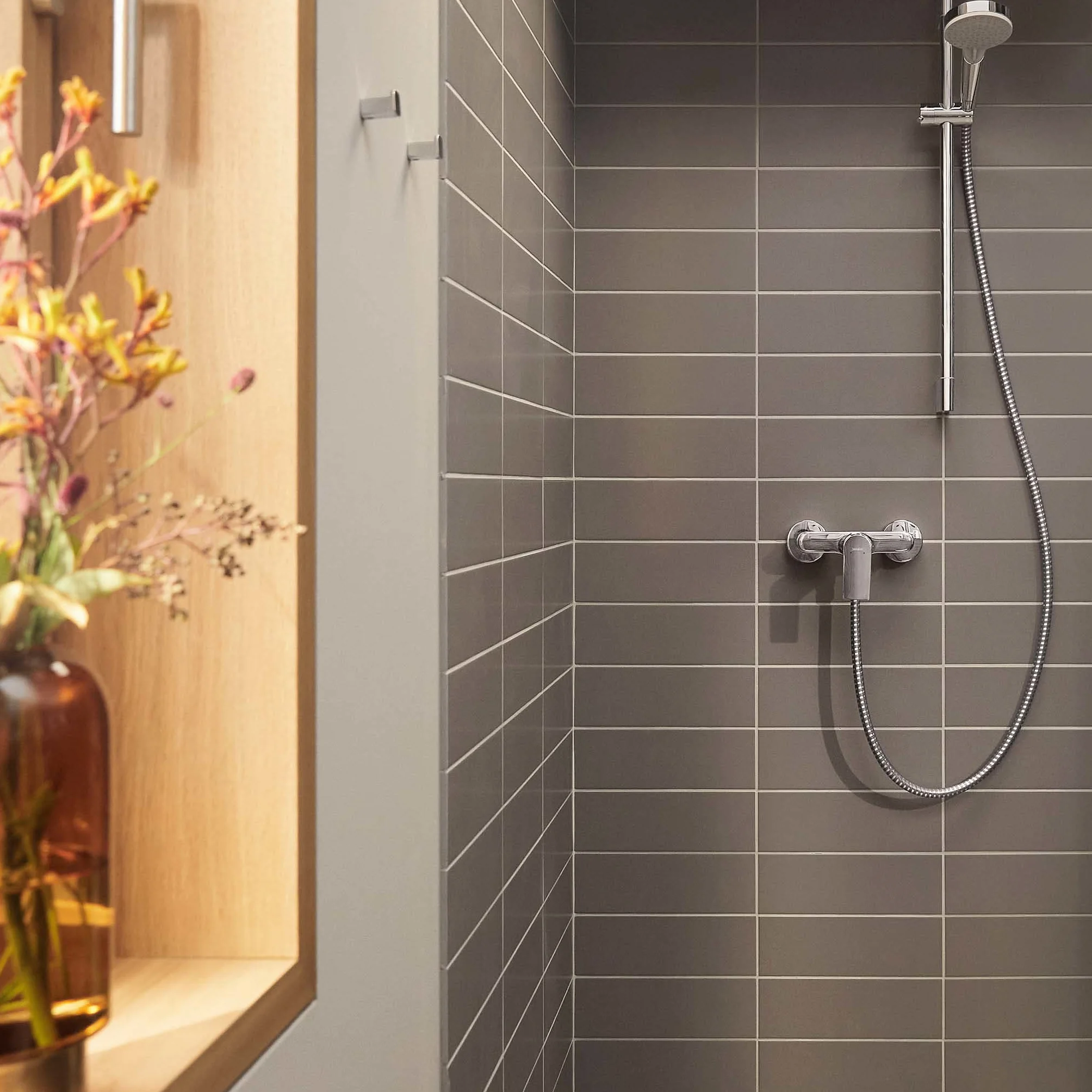 hansgrohe Bateria prysznicowa Rebris E, natynkowa bateria prysznicowa do 1 funkcji, chrom