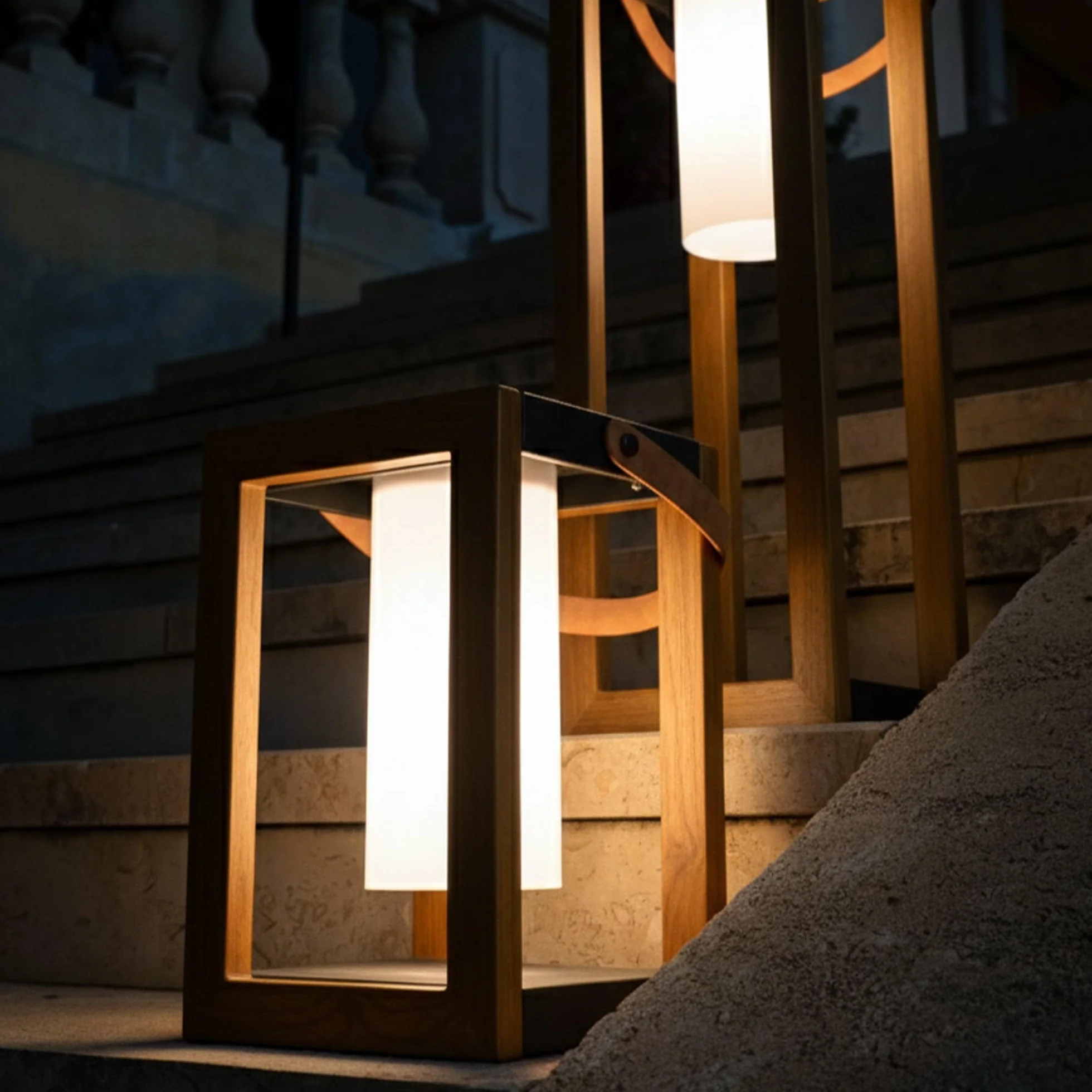 Lumisky SERAPHINA Lampa solarna LED biała z panelem słonecznym H32cm