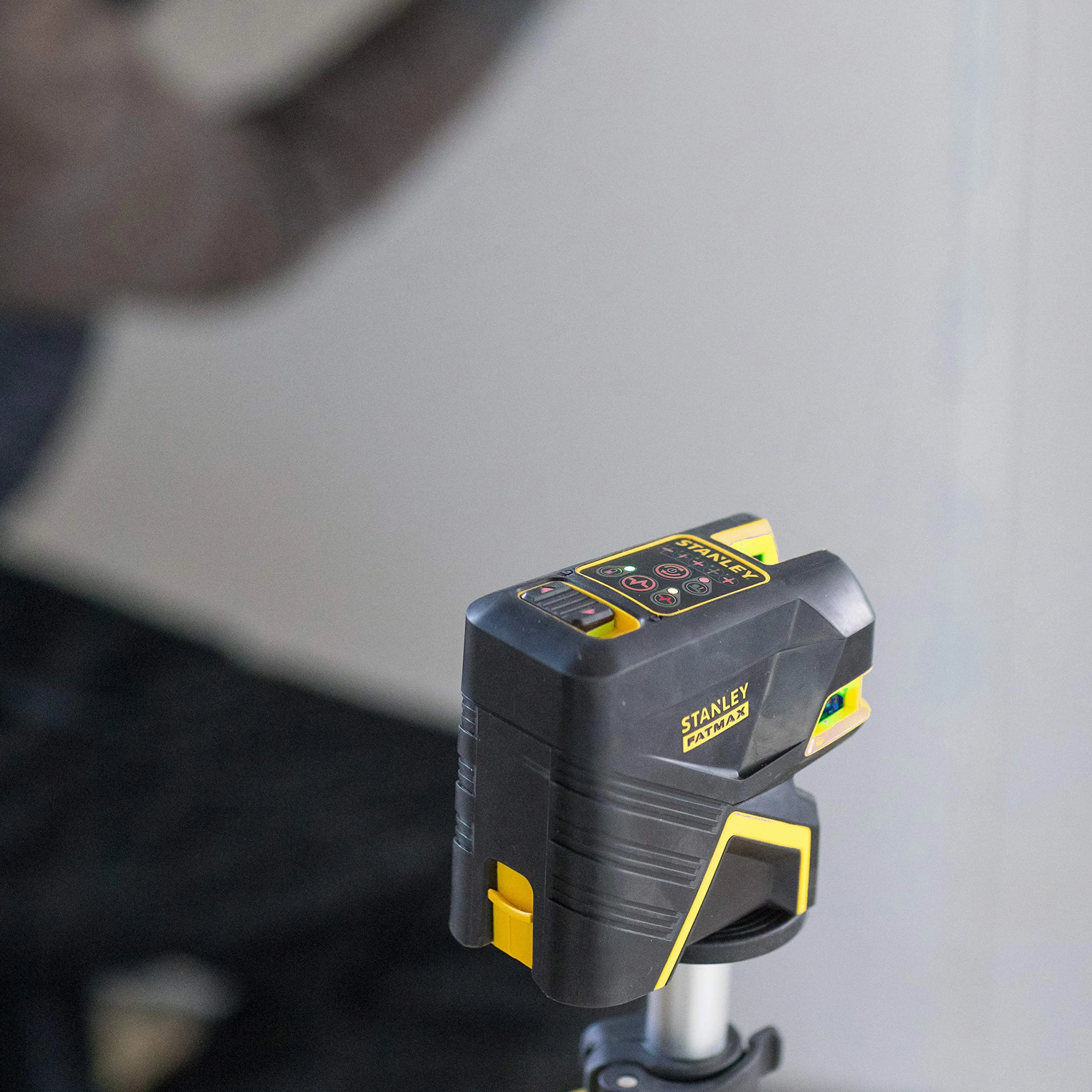 Stanley FMHT1-77414 Fatmax Beam Cross Line i 2 Laser punktowy - czerwony