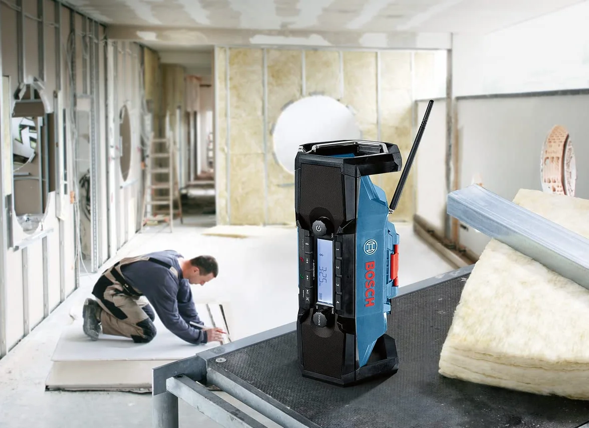 Bosch Professional GPB 18V-2 C akumulatorowe radio budowlane 18V Bluetooth FM AUX
