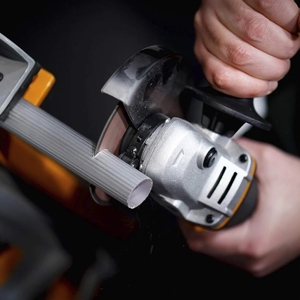 WORX WX803.9 Akumulatorowa Szlifierka Kątowa 20 V, Wydajna Szlifierka Kątowa o Średnicy Tarczy 125 mm, Bezpieczeństwo i Komfort, 2-Pozycyjny Regulowany Uchwyt, bez Akumulatora i Ładowarki