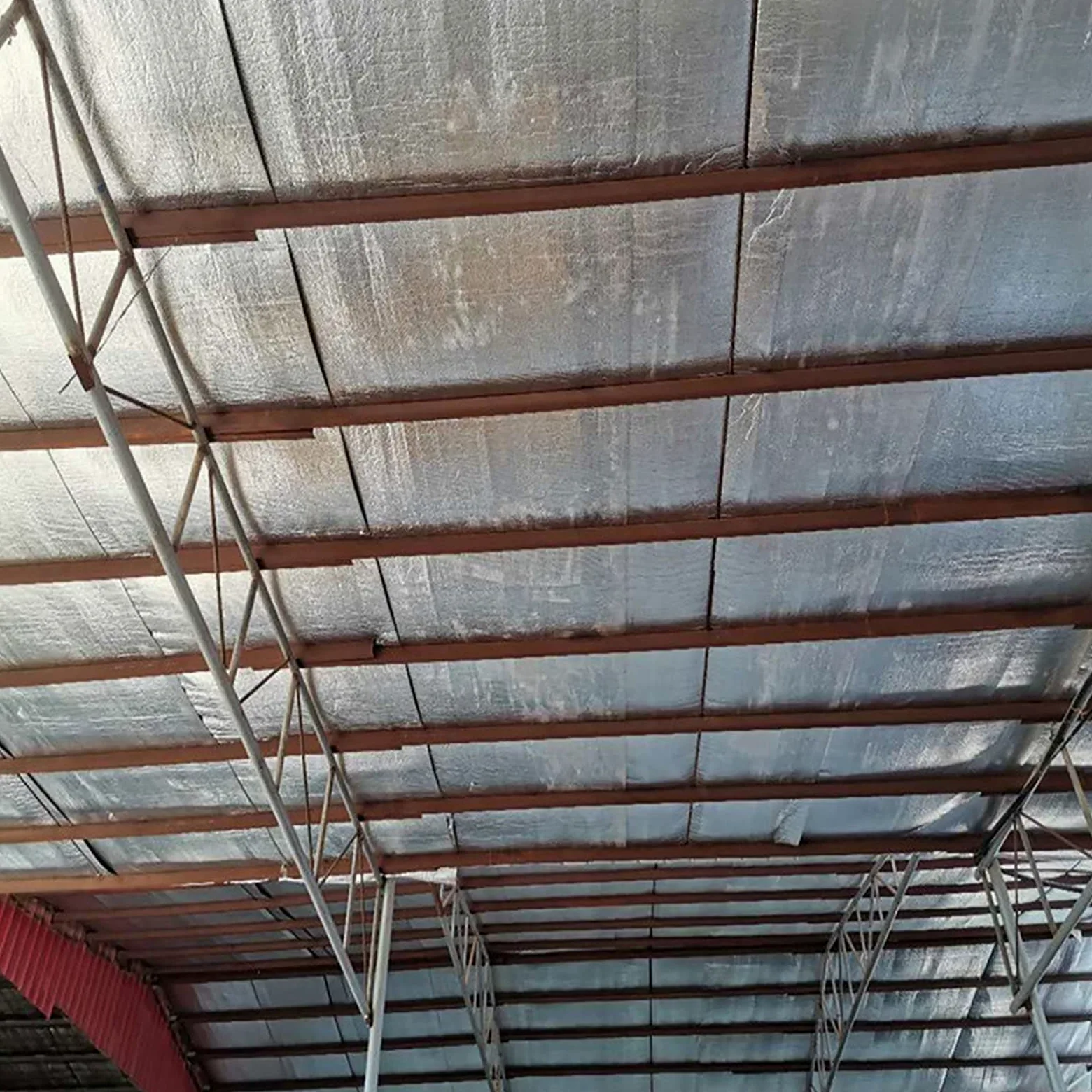 Podwójna aluminiowa folia bąbelkowa, rolka izolacyjna, samoprzylepna rolka odbijająca ciepło, do szopy, drzwi garażowych, płyta izolacyjna, rozmiar 1 x 15 m