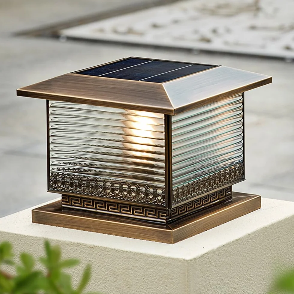 Solarna lampa słupkowa – całkowicie miedziana lampa zewnętrzna do dekoracji patio i ogrodu, stylowa lampa tarasowa i osłonowa