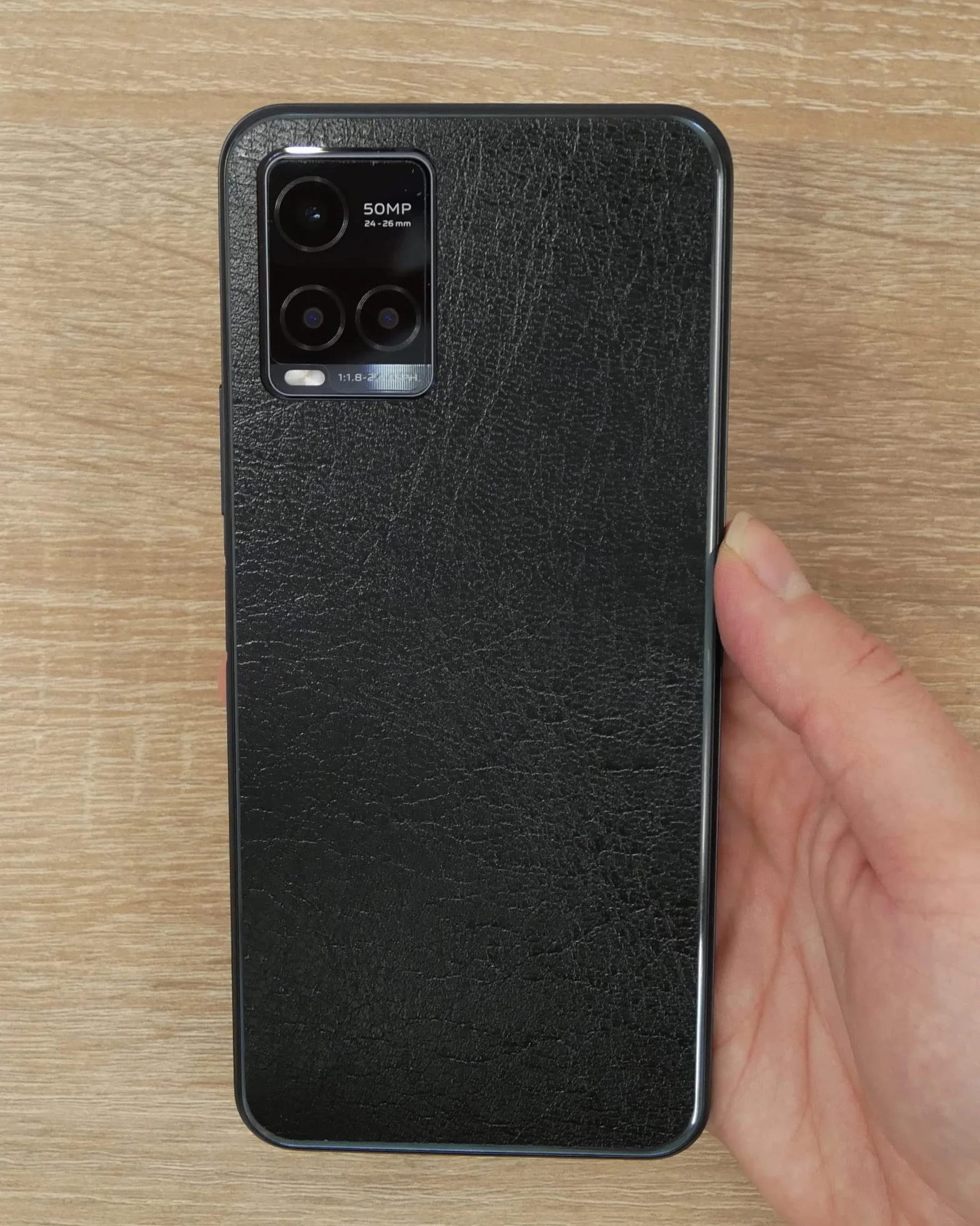 apgo Skórzana Folia Naklejka na TYŁ do Samsung Galaxy S23 Ultra - Czarna