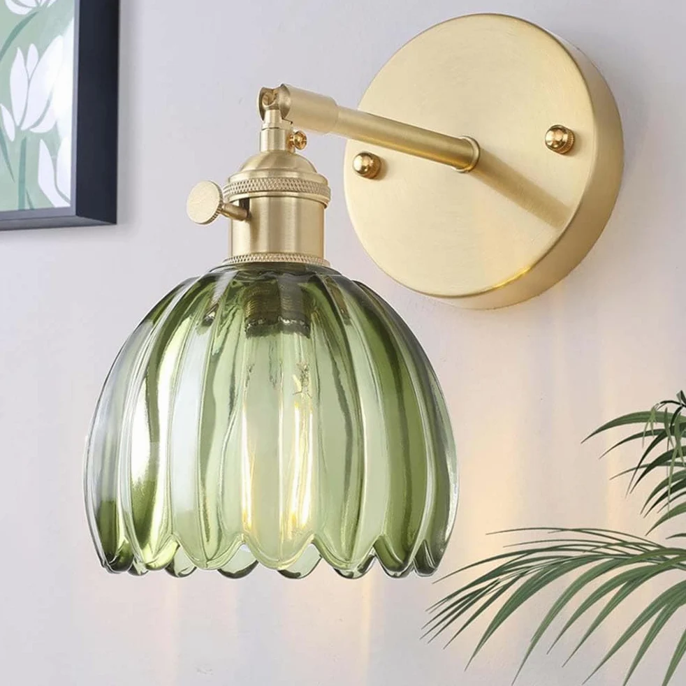 Lampa ścienna Vintage E27 Złota lampa retro Lampa ścienna Regulowana metalowa głowica lampy Zielony wzór kwiatowy Szklany klosz Lampka nocna do kawiarni Restauracja Salon Sypialnia