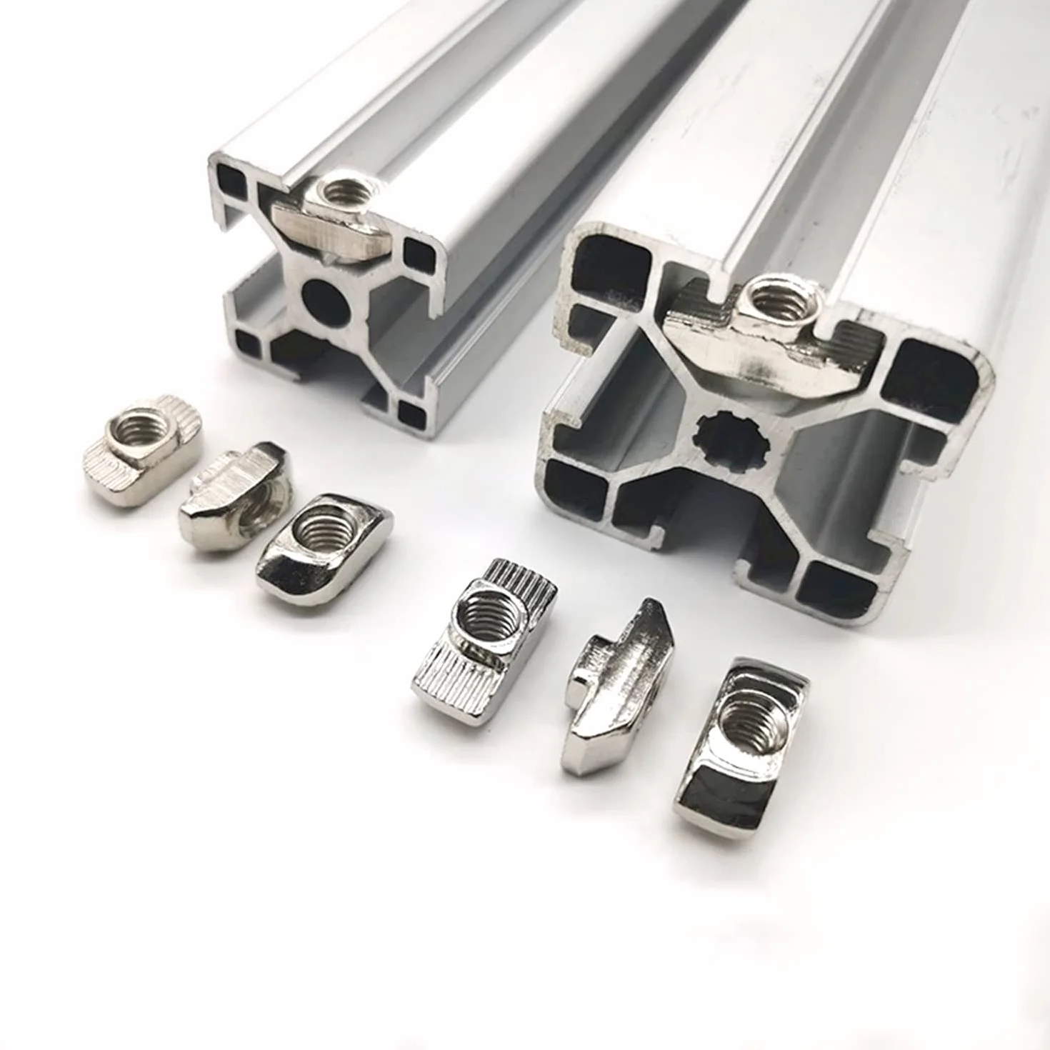 Nakrętka młotkowa 100 sztuk EU20-M4) Nakrętki T z łbem ślizgowym do profilu aluminiowego (EU20-M4)