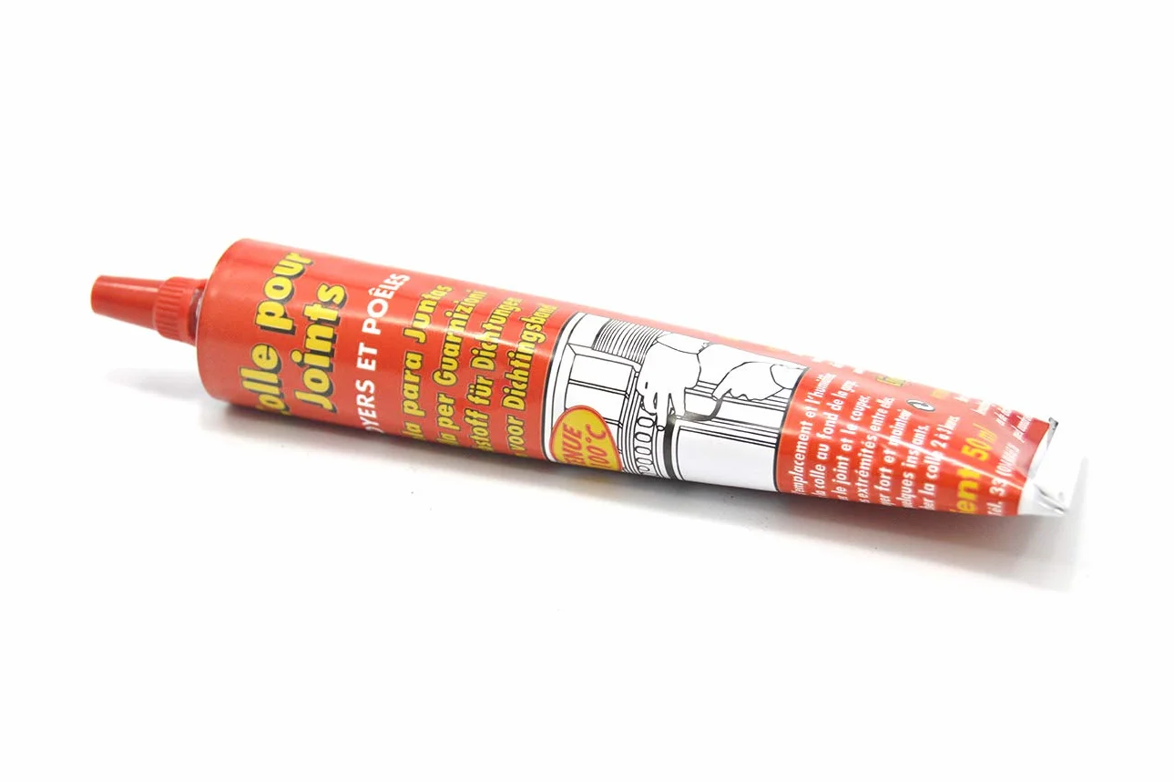 Czarny klej ogniotrwały do uszczelek 50ml - gotowy do użycia - specjalny kominek, palenisko, wkład i piec - odporność na wysokie temperatury 1100°C - produkcja francuska - pirofic