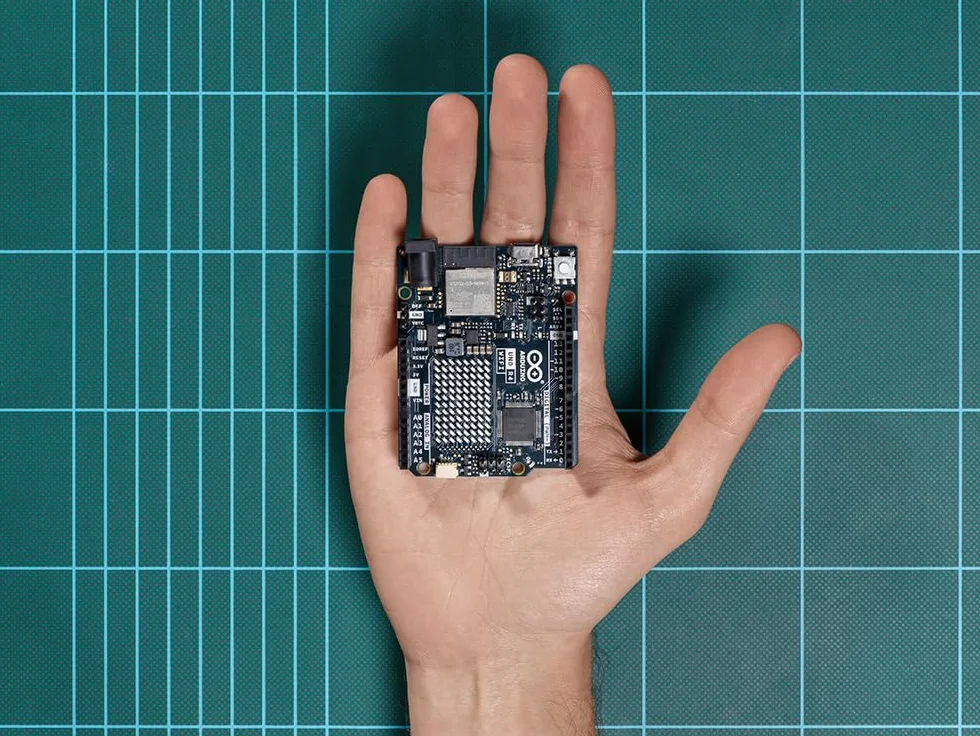 Arduino UNO R4 WiFi ABX00087 Płyta rozwojowa ARM Wi-Fi Bluetooth IoT automatyzacja