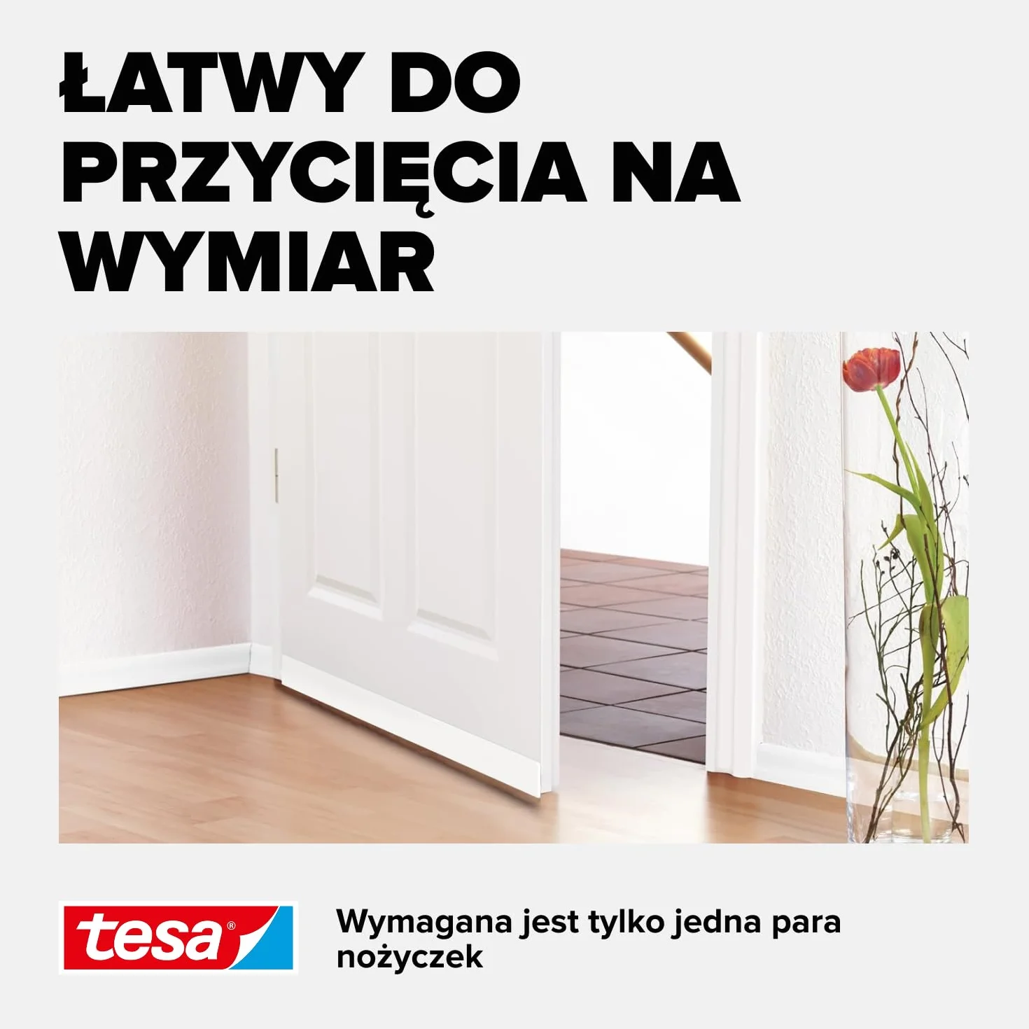 tesa INSULATION uszczelka do drzwi - samoprzylepna piankowa uszczelka dolna do drzwi - uszczelka do drzwi pokojowych chroniąca przed zimnem, przeciągami, kurzem i wilgocią - biała - 1 m x 38 mm