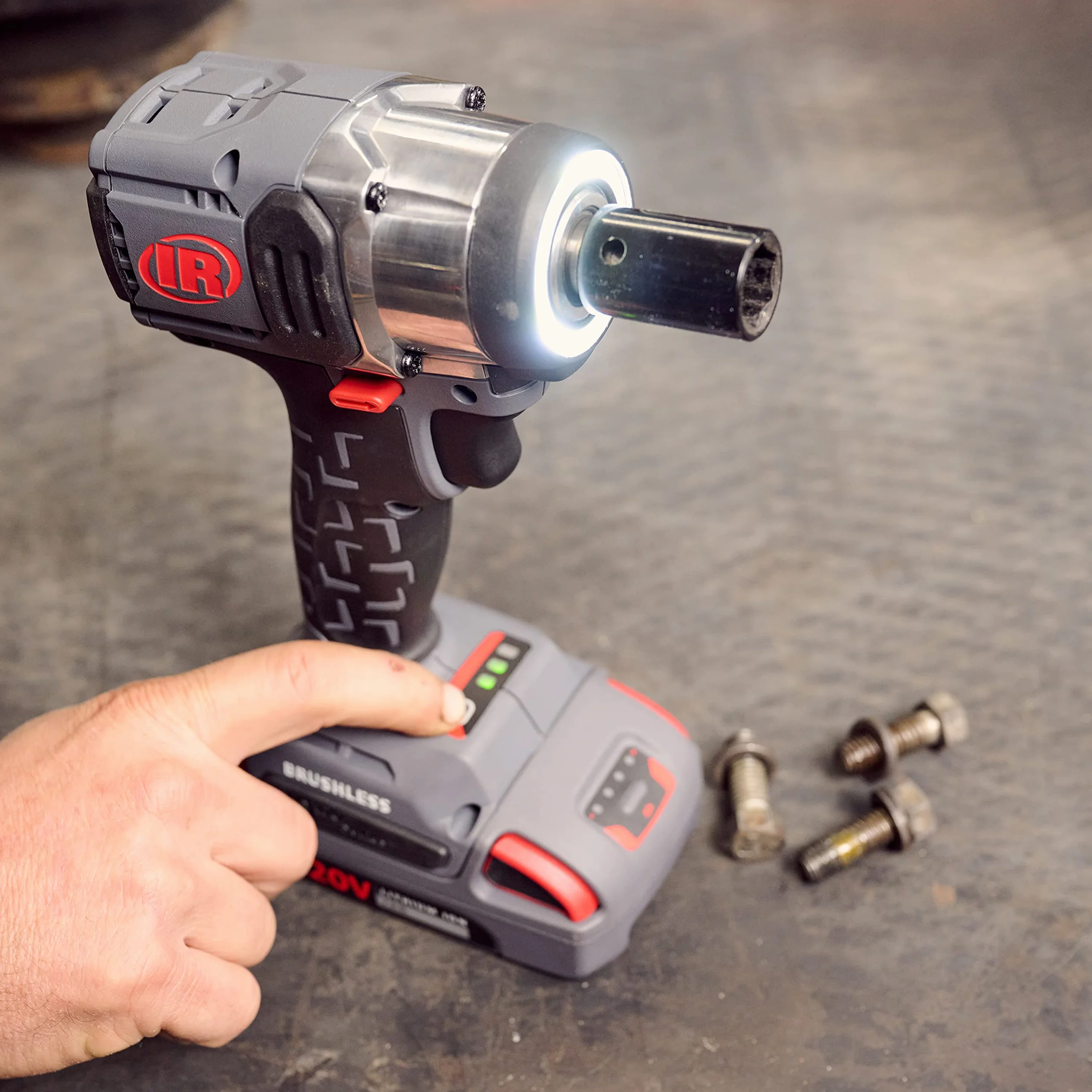 Ingersoll Rand Bezprzewodowa wkrętarka udarowa W3151-K22-EU, narzędzie akumulatorowe 1/2", 20 V, lekkie i kompaktowe narzędzie udarowe