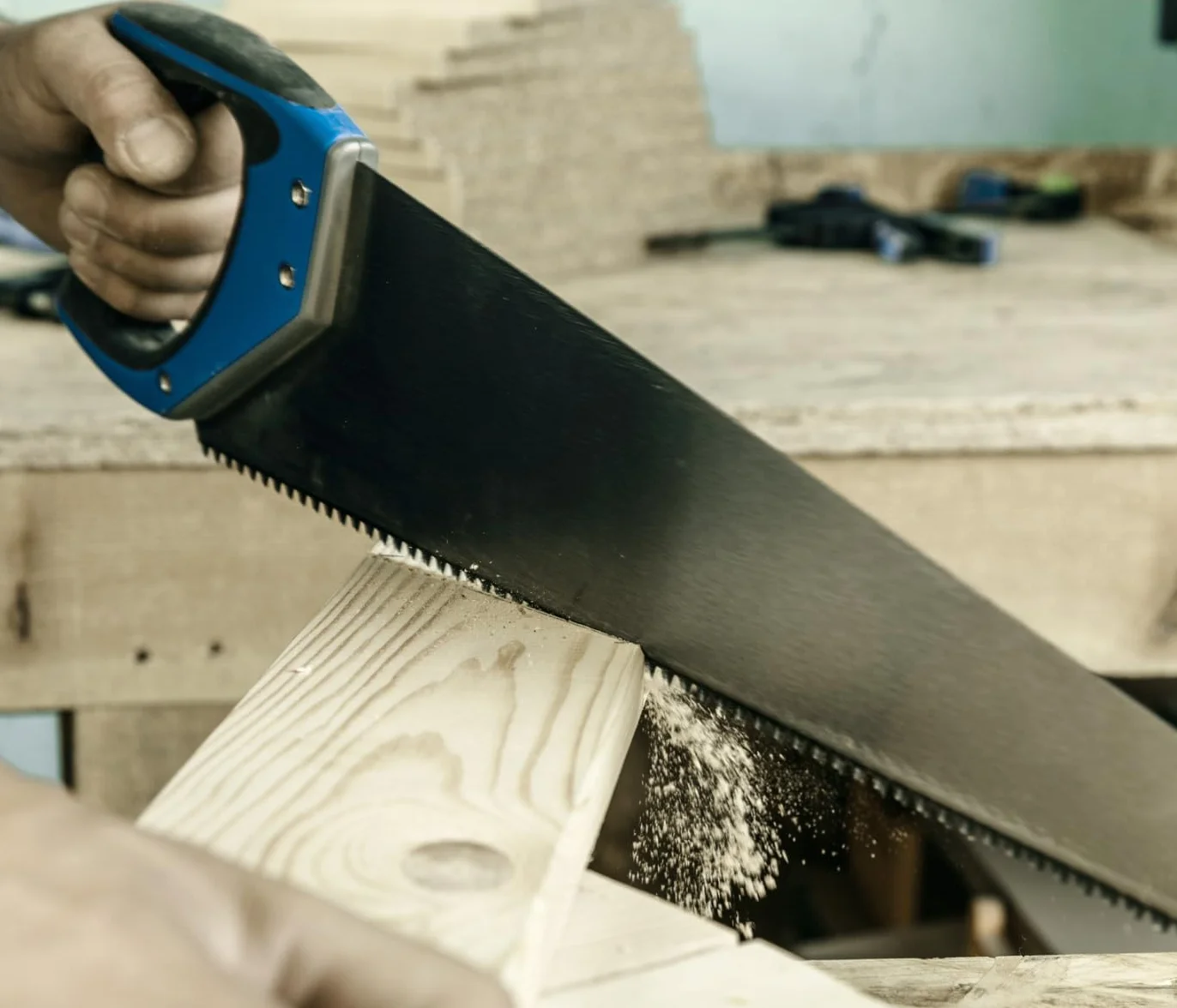 Högert Technik - Piła ręczna 450 mm – 7 TPI, 48-50 HRC – ręczna piła do cięcia drewna, płyt wiórowych i innych materiałów drewnopochodnych – piła