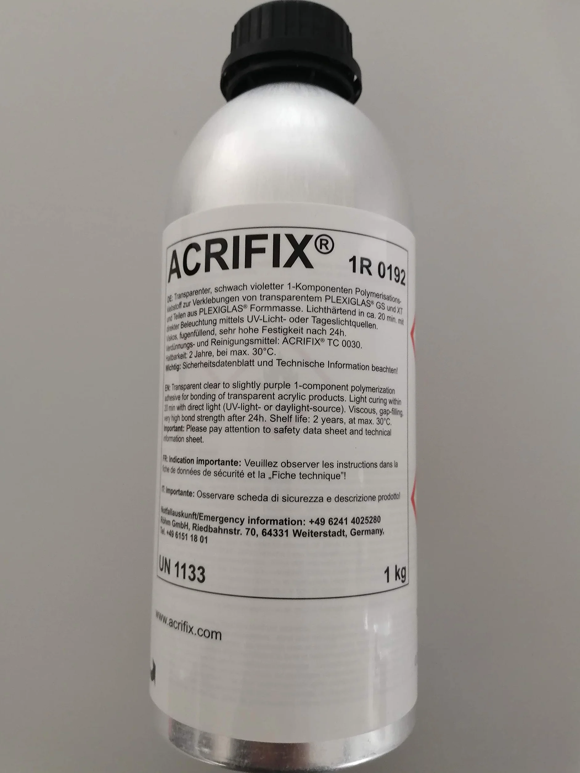 ACRIFIX® 1R 0192 klej / klej do PLEXIGLAS® PMMA (2 butelki aluminiowe po 1 kg)