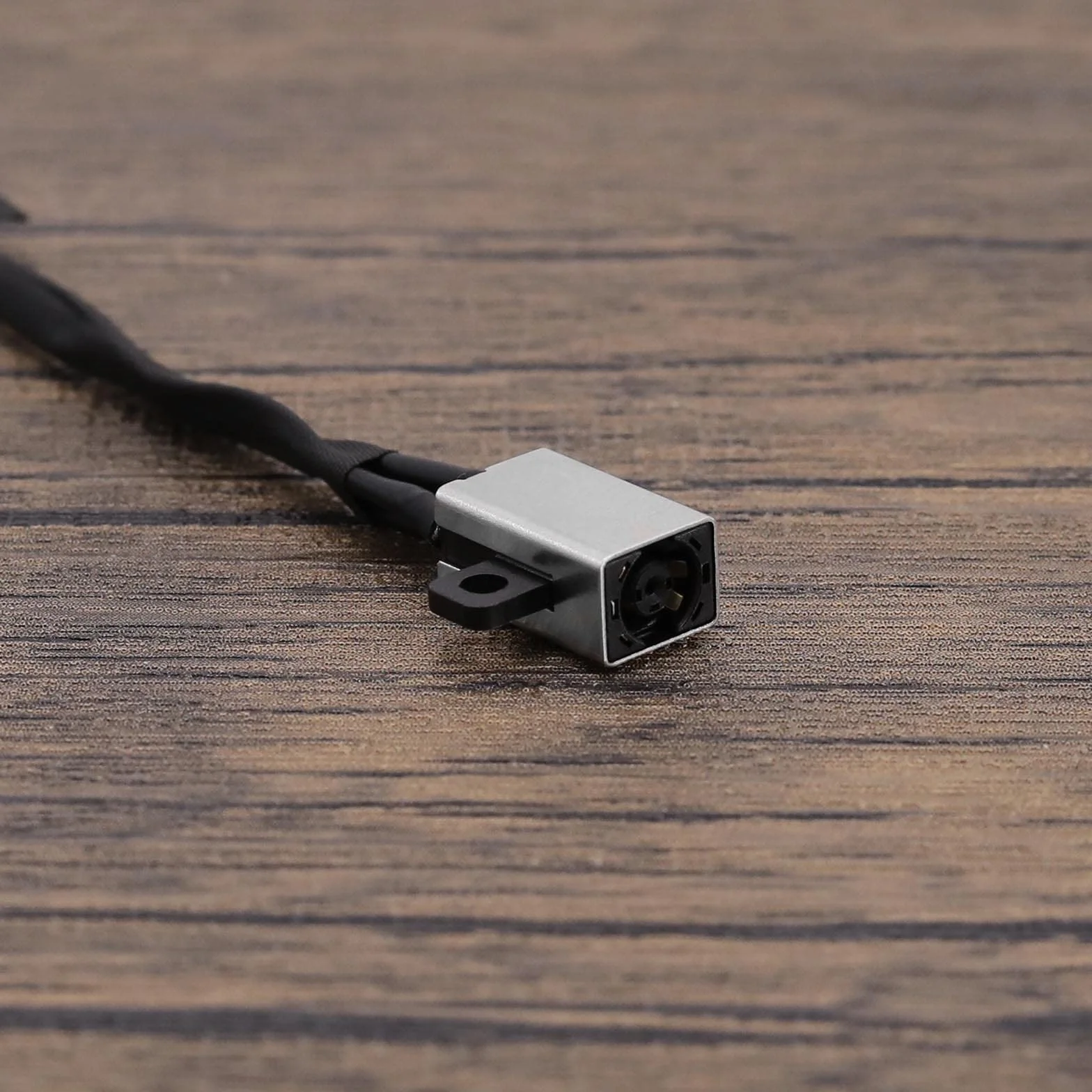 ECSiNG Gniazdo zasilania DC kabel portu ładowania kompatybilny z Dell Latitude 3510 Inspiron 14 5402 7 cm