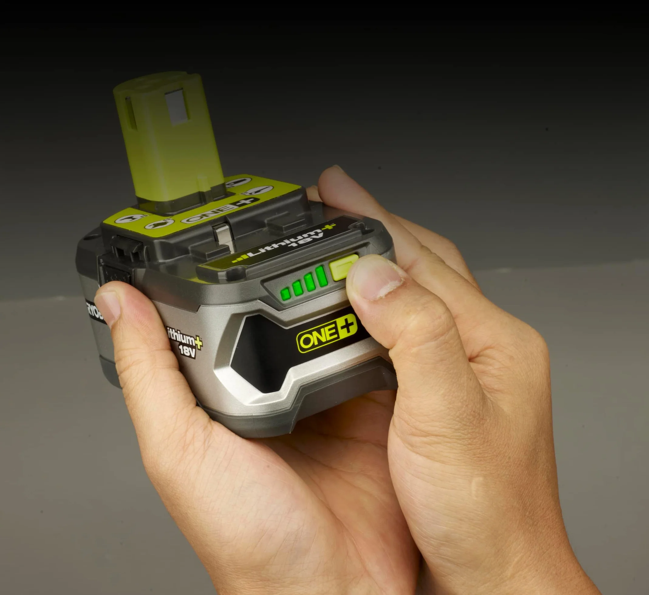 Ryobi - Zestaw 2 baterii 18V One+ 5,0 Ah i szybka ładowarka dźwięku - RC18150-250G