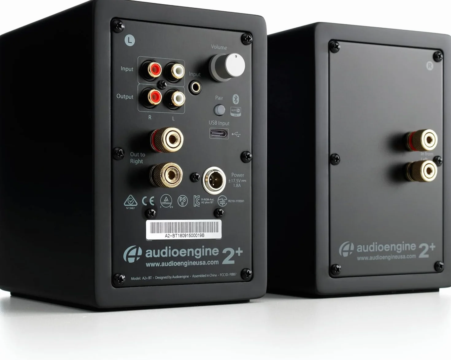 Głośniki komputerowe Audioengine A2 Bluetooth — bezprzewodowy system głośników komputerowych o mocy 60 W