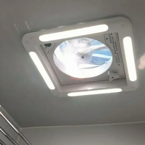 Wentylator dachowy do kampera z czujnikiem deszczu, dwukierunkowy przepływ powietrza 12 V, światło LED do samochodów kempingowych, przyczep kempingowych