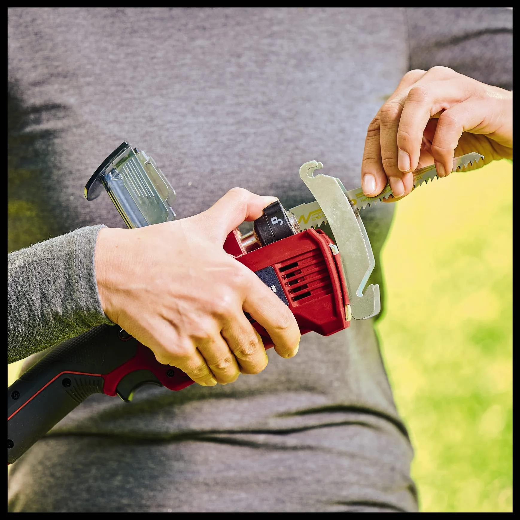 Einhell Akum. piła do gałęzi GE-GS 18/150 Li-Solo Power X-Change (18 V, gr. cięcia maks. 100 mm, wysokość podnoszenia 20 mm, zdejmowany uchwyt do gałęzi, w tym 2 x brzeszczot kwb, bez akumulatora)
