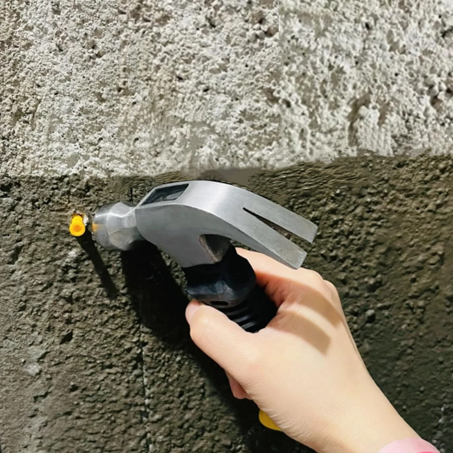 226.8 g młotek z pazurem - gładka twarz mini młotek kempingowy z magnesem, czarny