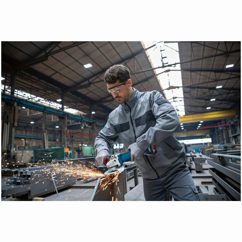 Bosch Professional system 18V: akumulatorowa szlifierka kątowa GWS 18V-10 P (silnik bezszczotkowy, wydajność szlifierki sieciowej 1 000 W, KickBack Control, PROtection switch, walizka L-BOXX)