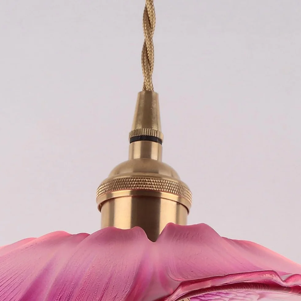 Szklana lampa wisząca w kształcie kwiatu - stylowa lampa wisząca z mosiężnym gniazdem E27, idealna na wyspy kuchenne, wejścia i stoły nocne.