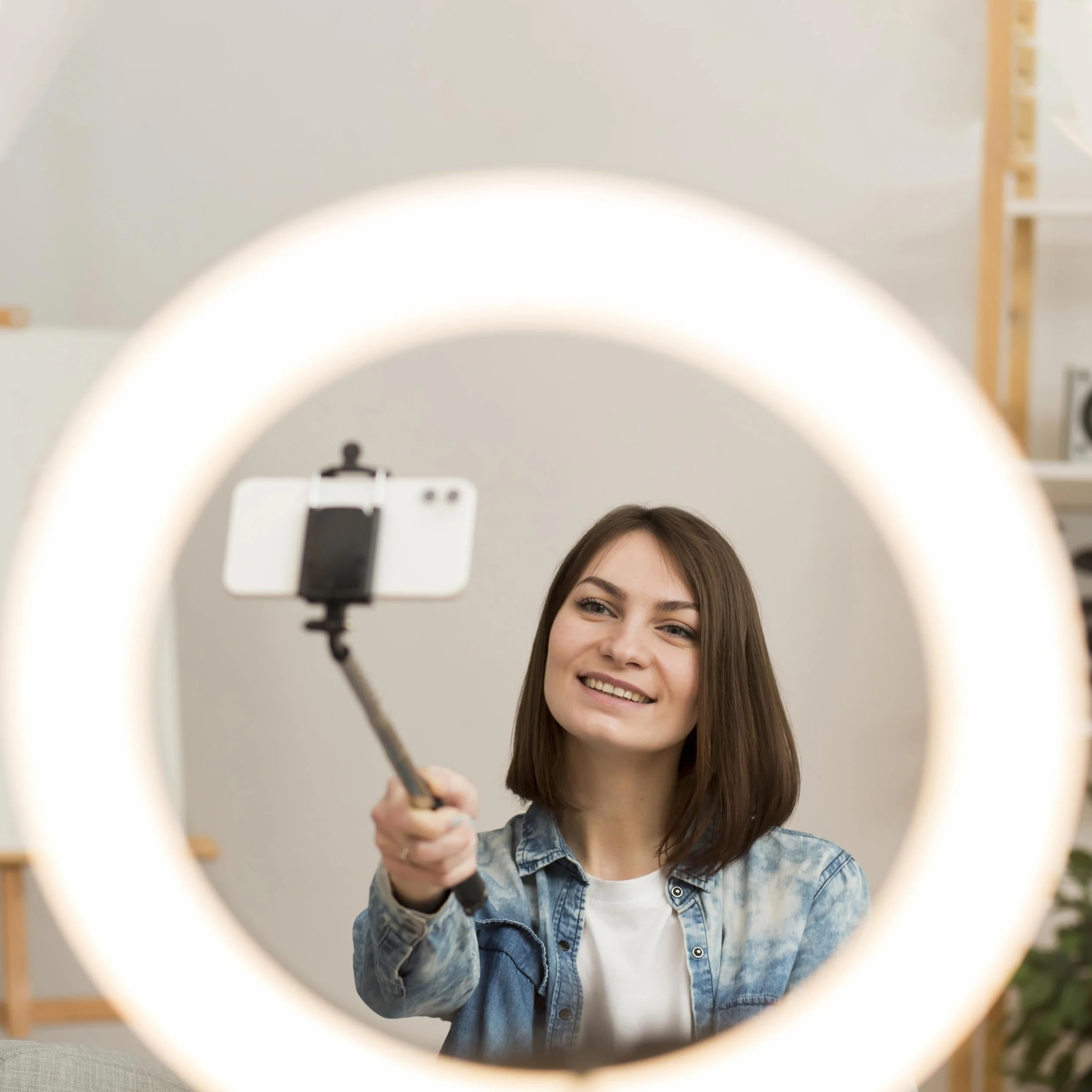 Retoo Lampa pierścieniowa LED 13 cm 7W 3 Tryby Świecenia Statyw do Selfie