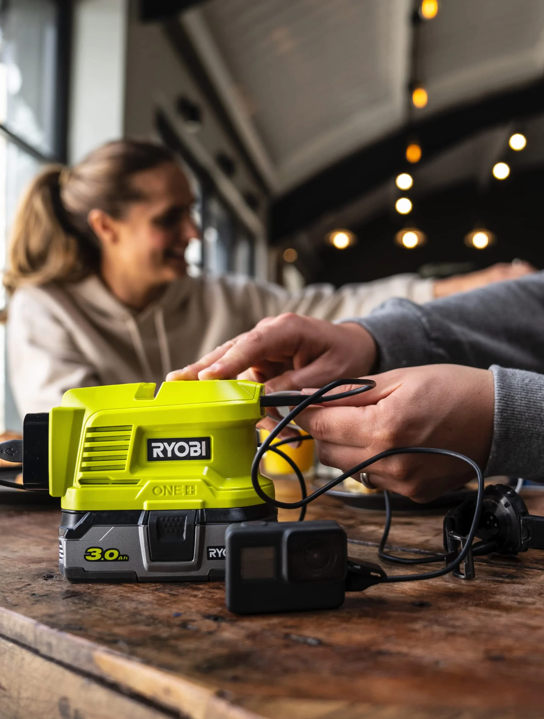 Ryobi Przetwornica 18V RY18BI150A-0, 150 W