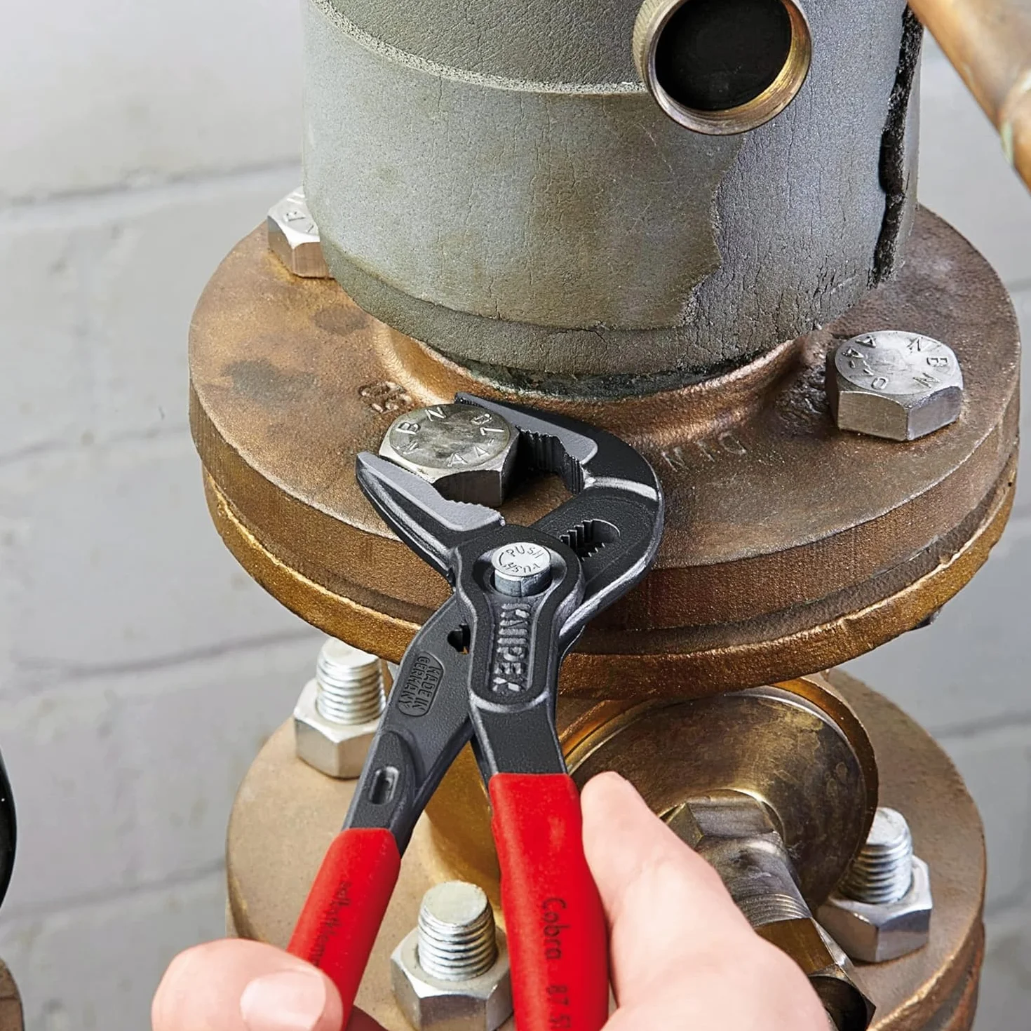 KNIPEX Cobra ES Szczypce nastawne do rur z wydłużoną szczęką fosforanowana, szara pokryte antypoślizgowym tworzywem sztucznym 250 mm, 87 51 250