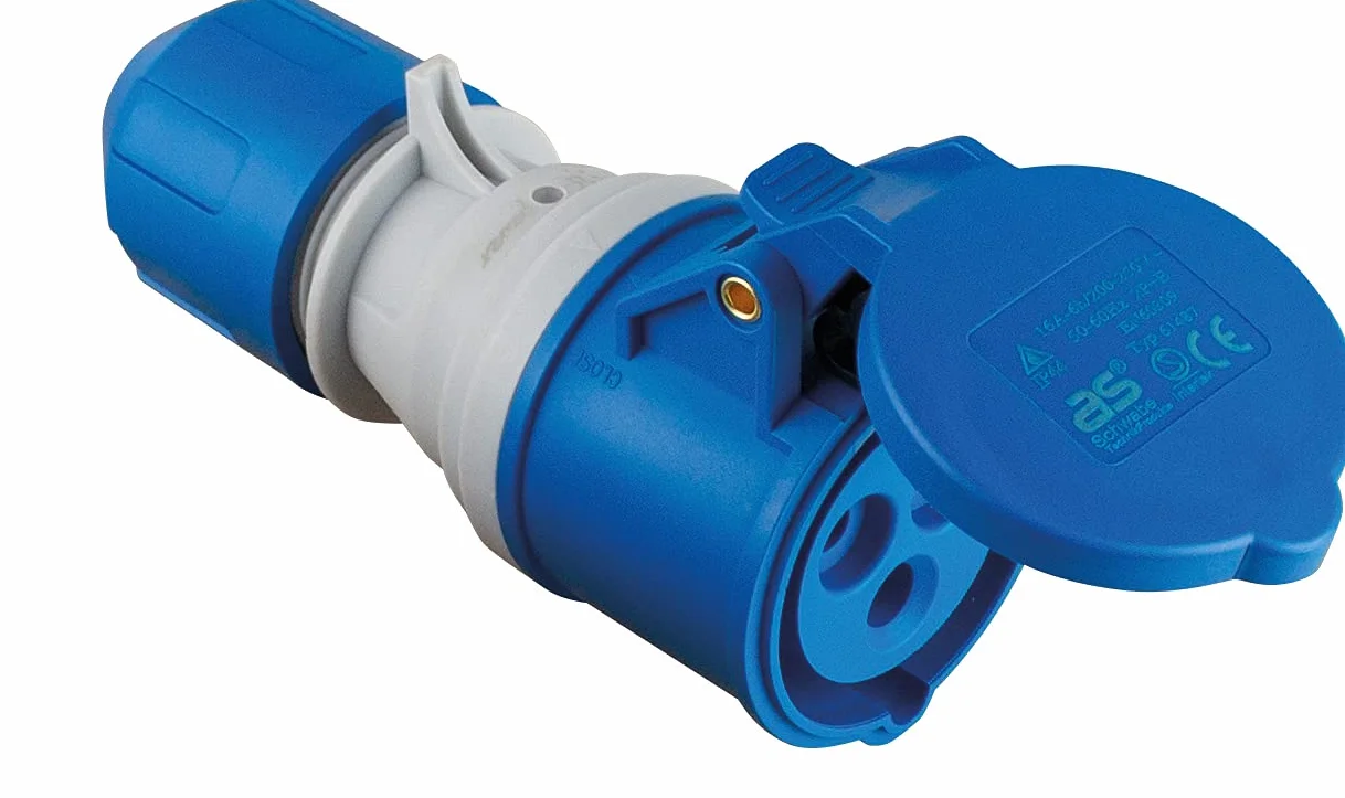 as - Schwabe CEE-Adapterleitung Caravan 1,5 m, CEE-Stecker 400 V / 16 A / 5-polig & CEE-Kupplung mit powerlight Spannungsanzeige und Klappdeckel 230 V / 16 A / 3-polig, IP44, Made in Germany, 61391