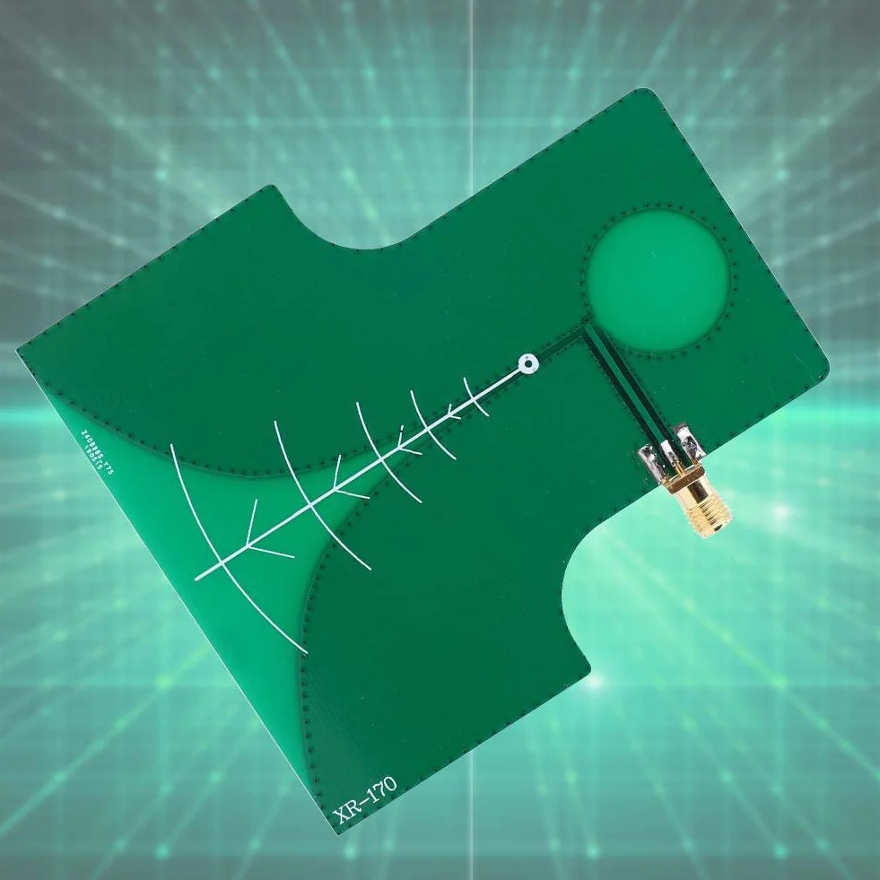 Antena GPS Kierunkowa Walfront 1,4-10,5 GHz UWB 7 dBi Liniowo Polaryzowana