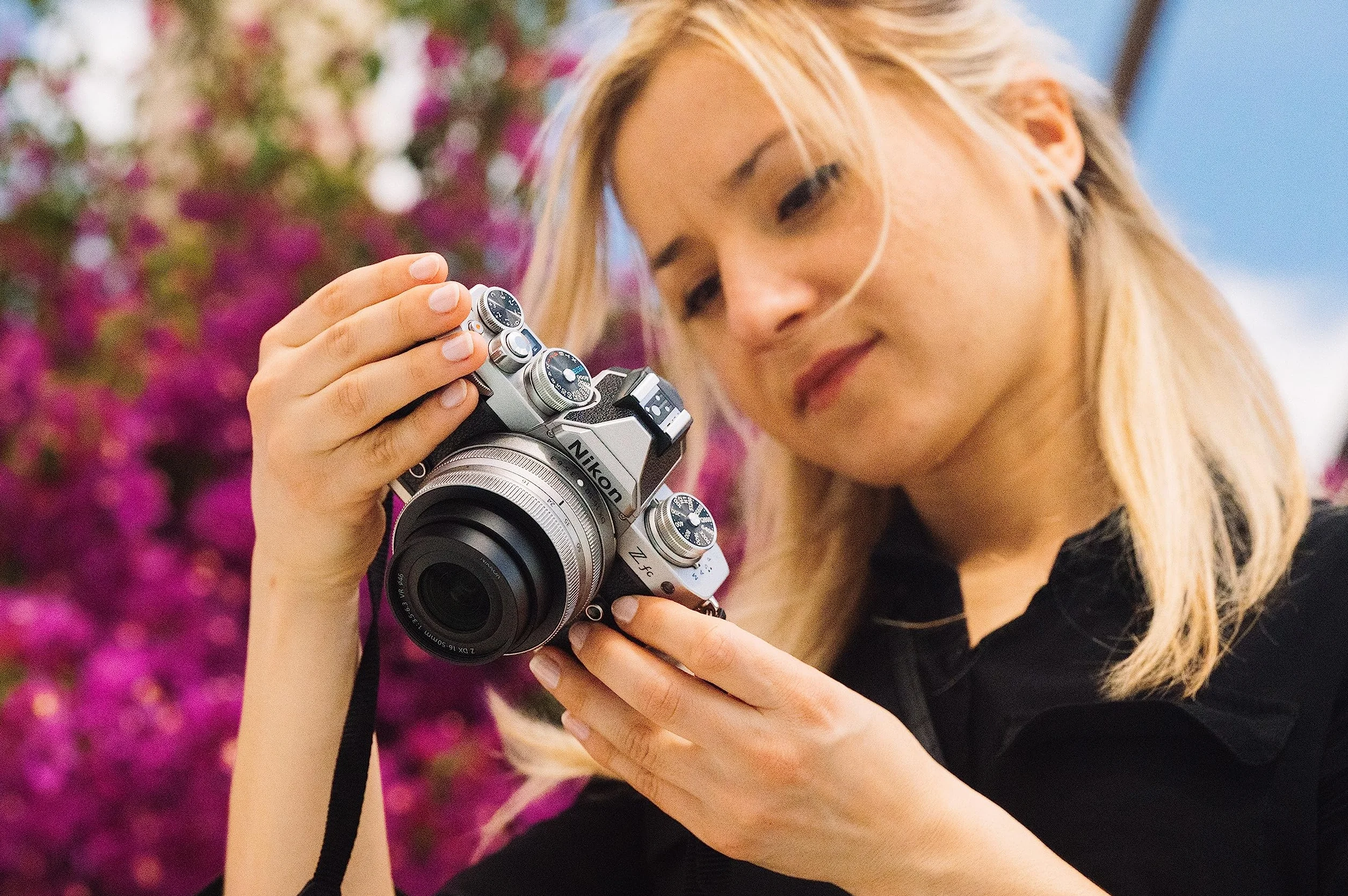 Nikon Z Fc Kit Aparat Fotograficzny Srebrny Czarny 20,9 MP
