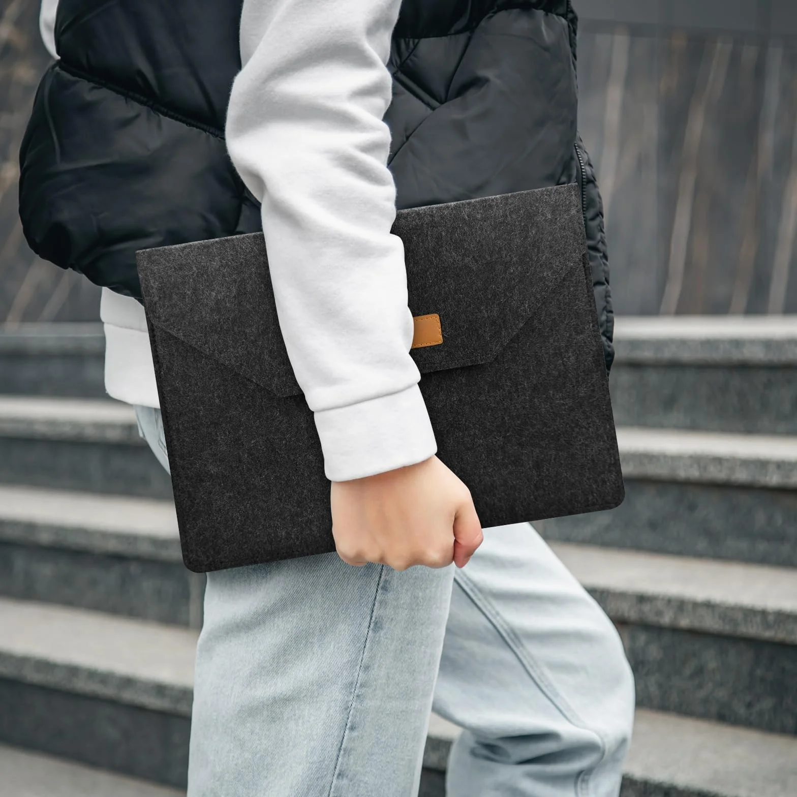 AfitLulu Filcowe etui na laptopa 13" ochronne na MacBook ultracienka torba na tablet czarne