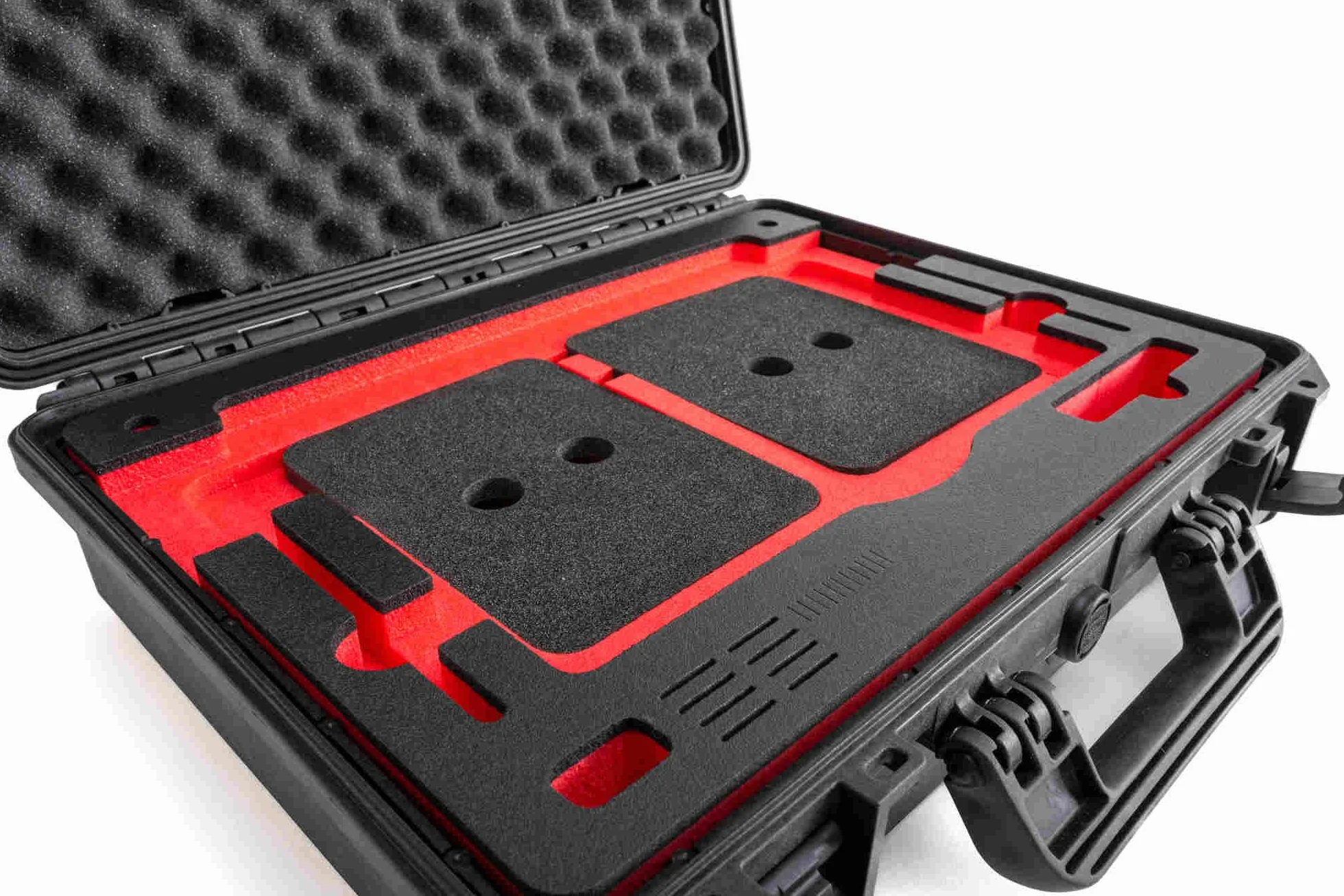 TOMcase Wodoodporny Walizka na notebooka MacBook Pro 16" M5 Chip twarda obudowa wojskowa