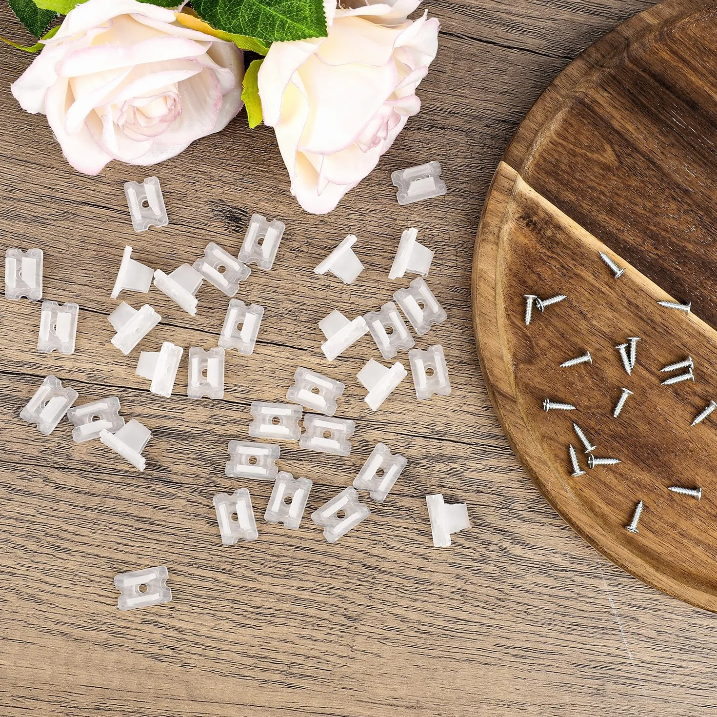 lasuroa 40szt Klipsów Montażowych do Pasków Świetlnych LED, Zaciski Mocujące Śrubami Uchwyty Montażowe Pasków Neonowych i LED Średnicy od 5mm do 6mm Idealne Projektów Oświetleniowych w Domu i DIY