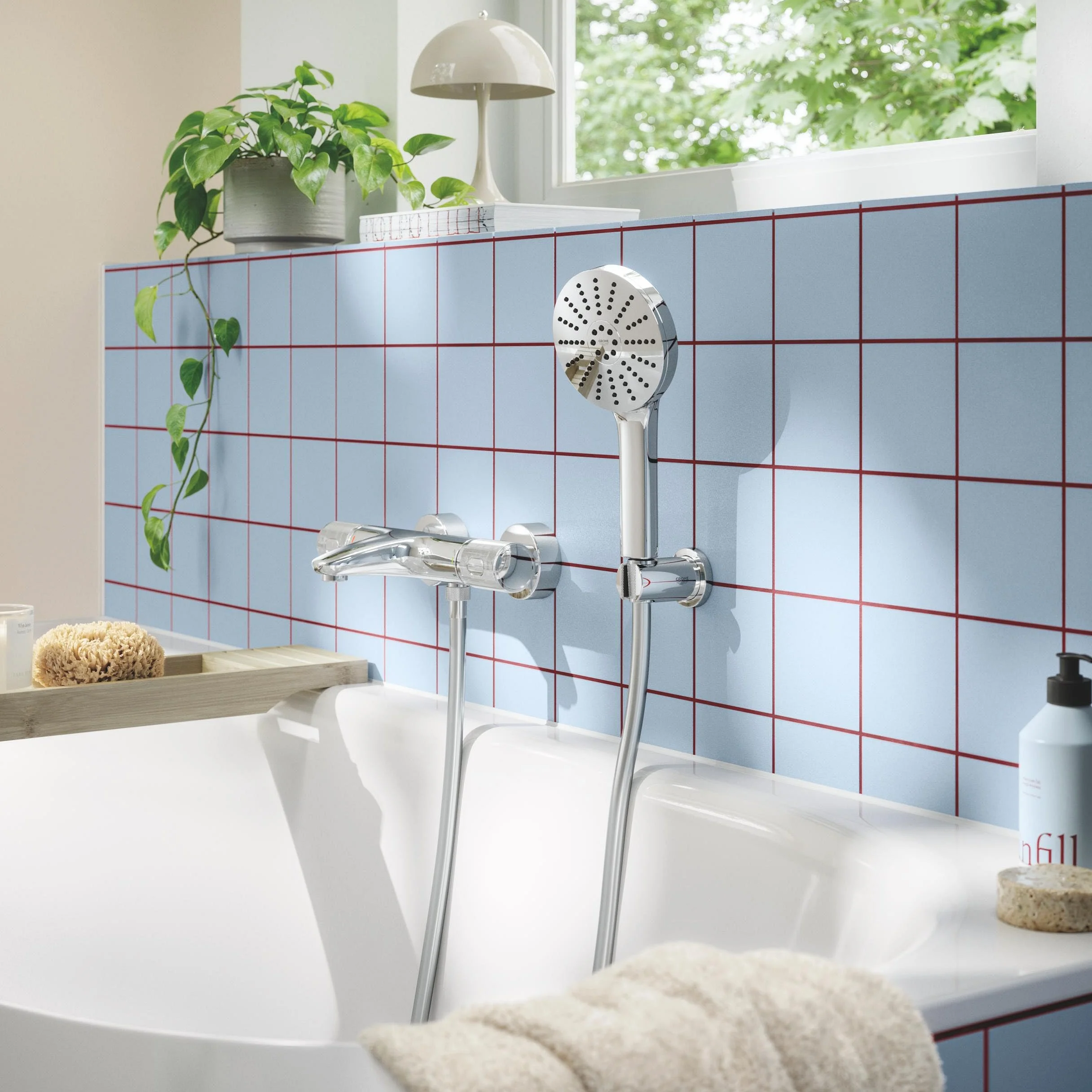 Słuchawka prysznicowa GROHE Vitalio Joy+ 120, 3 strumienie (Rain, Jet, Booster), Przepływ 6,3 l/min, Duża tarcza 12 cm Chrom, Ochrona przed oparzeniem, Uniwersalny montaż 1348630000