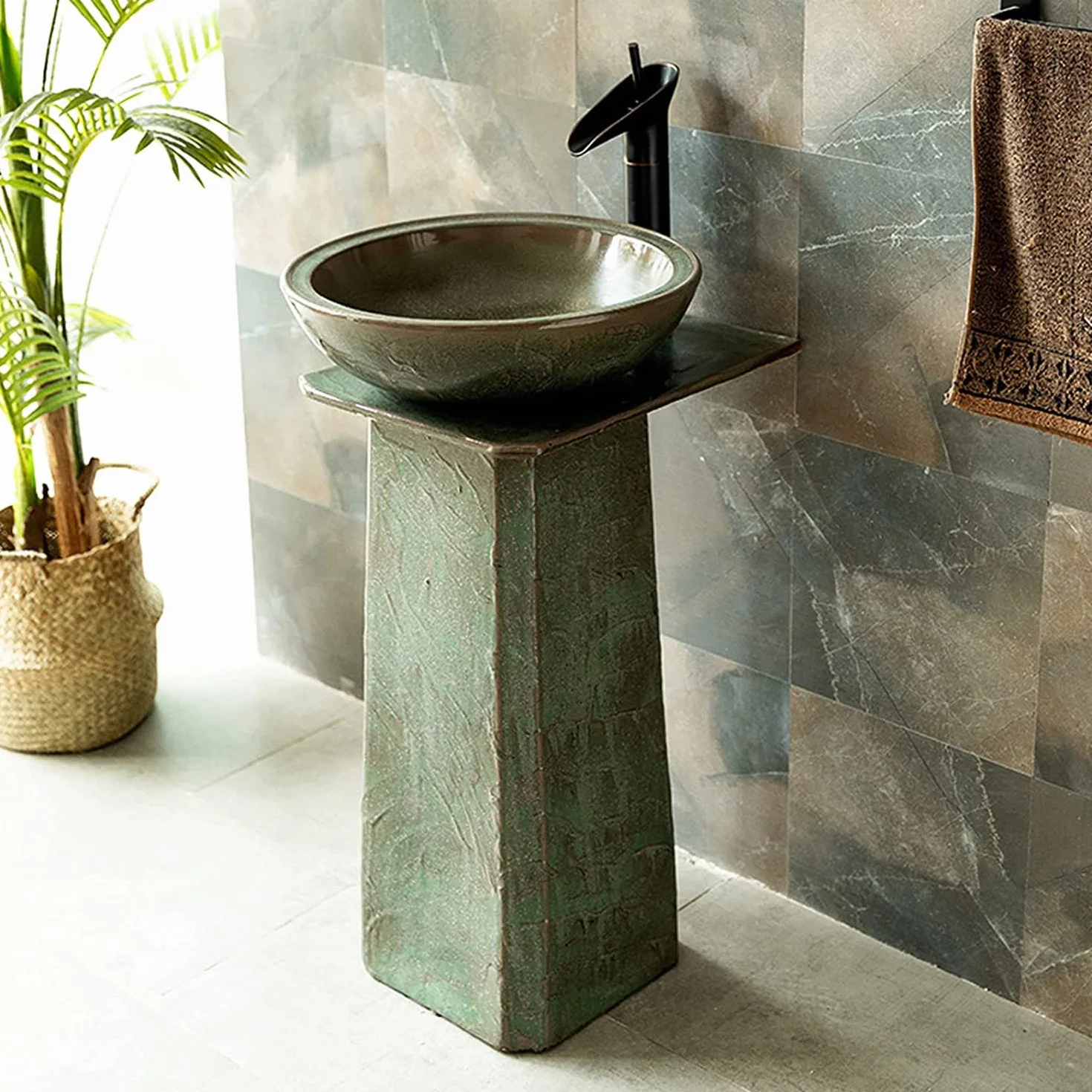 Ceramiczna Umywalka W Stylu Retro Do Użytku Na Zewnątrz, Ceramiczna Kolumna W Stylu Z Baterią I Odpływem, Umywalka Stojąca Na Podłodze, Na Balkon I Do Wewnątrz