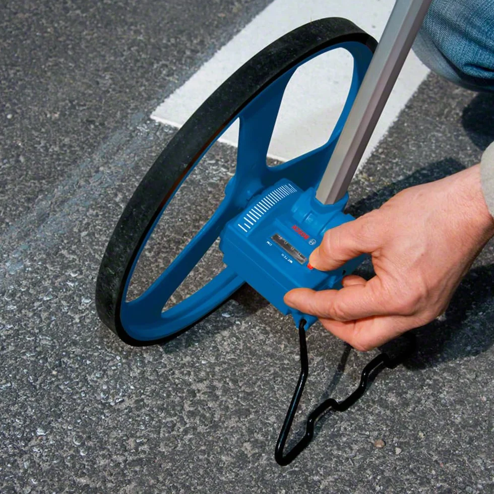 Bosch Professional Drogomierz GWM 32 (średnica koła: 31,85 cm, obwód: 1 m, zasięg: 9999,9 m)