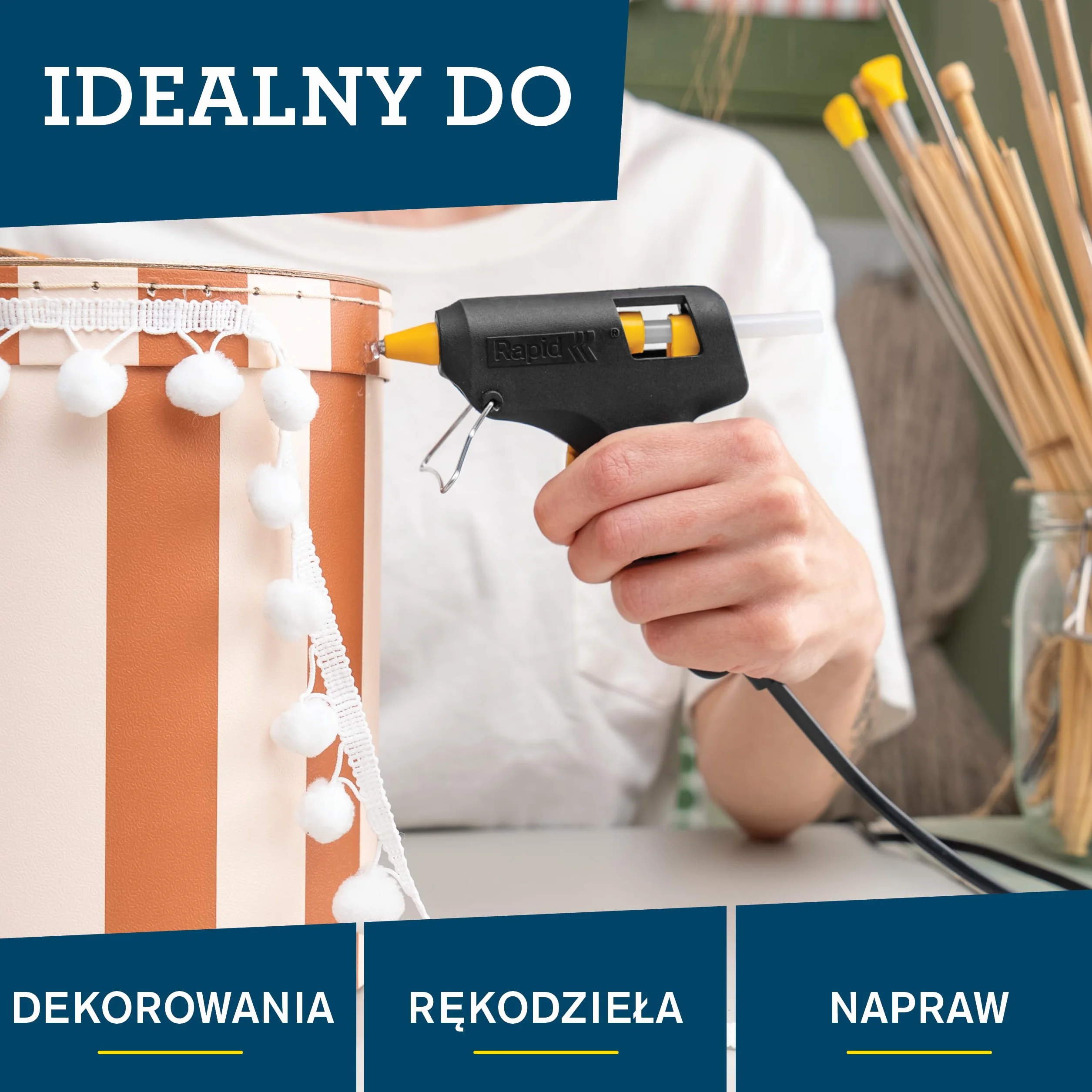 Pistolet do Kleju na Gorąco Rapid Hobby + 30 Sztyftów Klejowych – Pistolet do Klejenia 7 mm Do Rękodzieła, Sztuki i Rzemiosła, Napraw – Wydajność 100 g/h, Nagrzewanie w 10 Min., 2-letnia Gwarancja