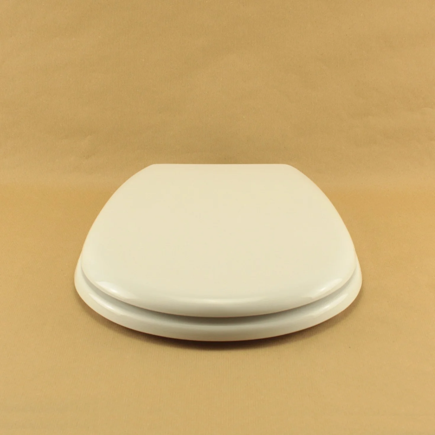 Deska sedesowa Ideal Standard LIUTO BIANCO I.S. Zawias chromowany - deska sedesowa