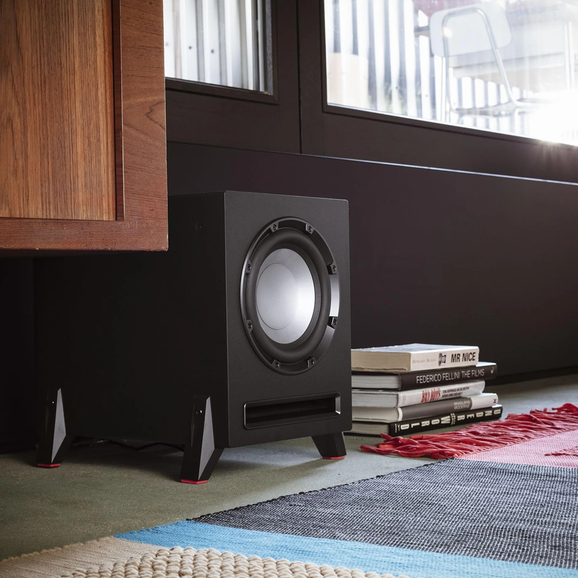 Teufel T 8 Subwoofer aktywny frontfire downfire czarny