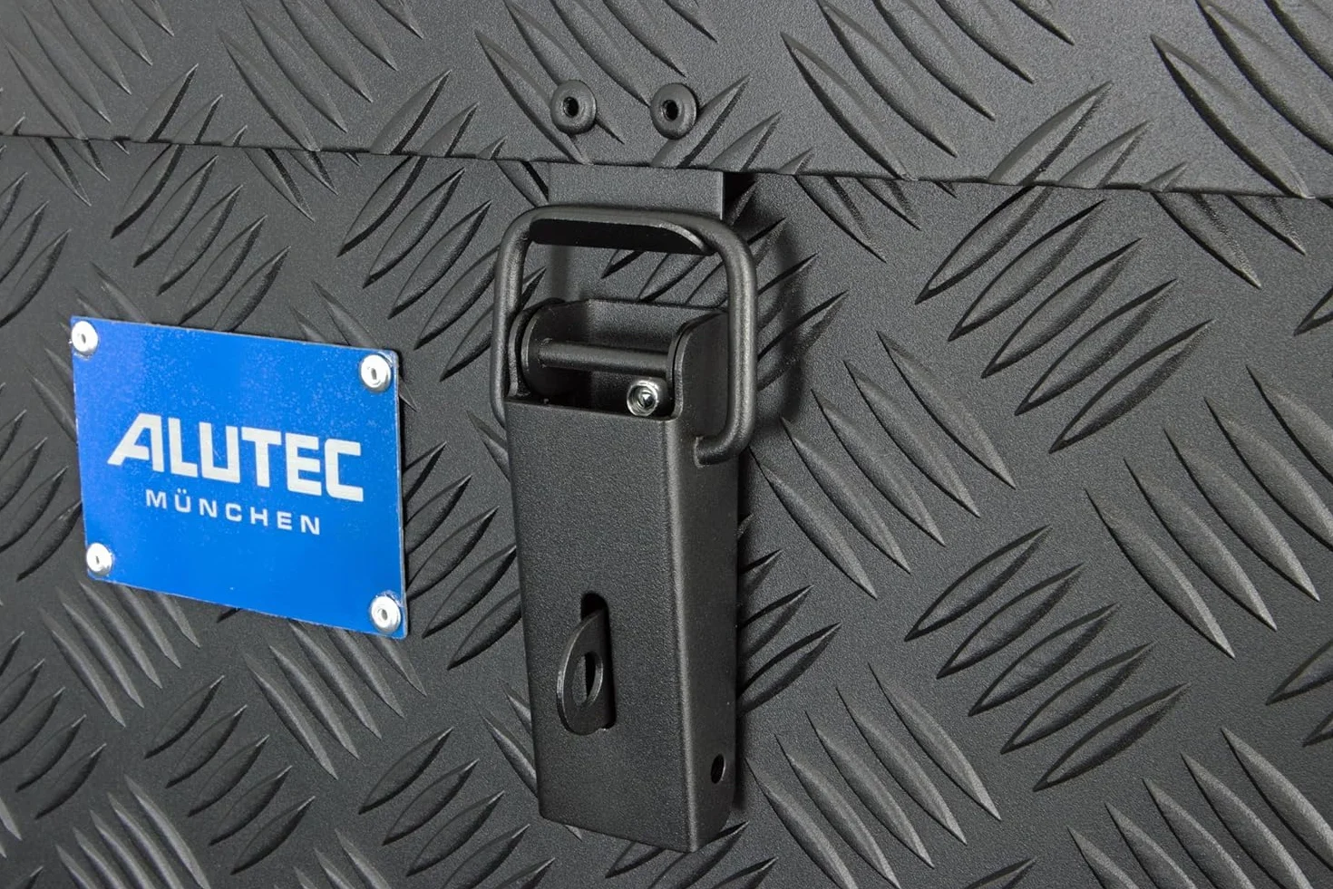 ALUTEC Aluminiowa skrzynka Extreme 70 (kolor czarny, pojemność 70 l, wymiary wewnętrzne (dł. x szer. x wys.) 500 x 350 x 400 mm/wymiary zewnętrzne (dł. x szer. x wys.) 522 x 375 x 420 mm, pudełko do