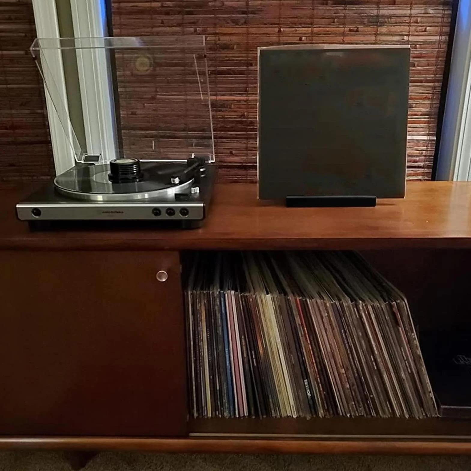 Solid Wood Record Holder Display Shelf for Vinyl Records, Stylish Collection Rack