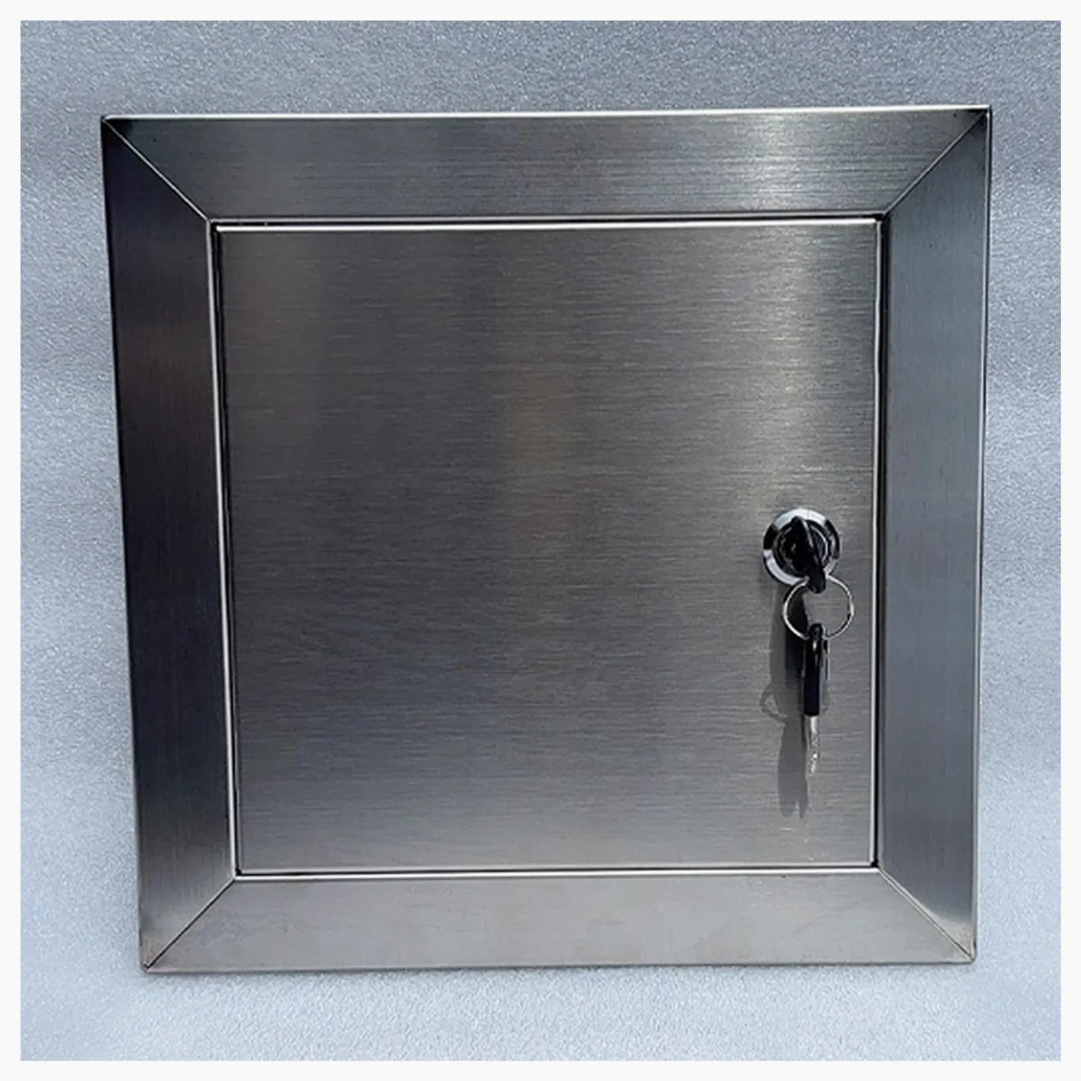 Konfigurowalny kwadratowy stalowy panel dostępowy - trwały właz inspekcyjny do sufitu, ściany i podłogi, rozmiary 10-80 cm, idealna osłona elektryczna (450 x 200 mm)