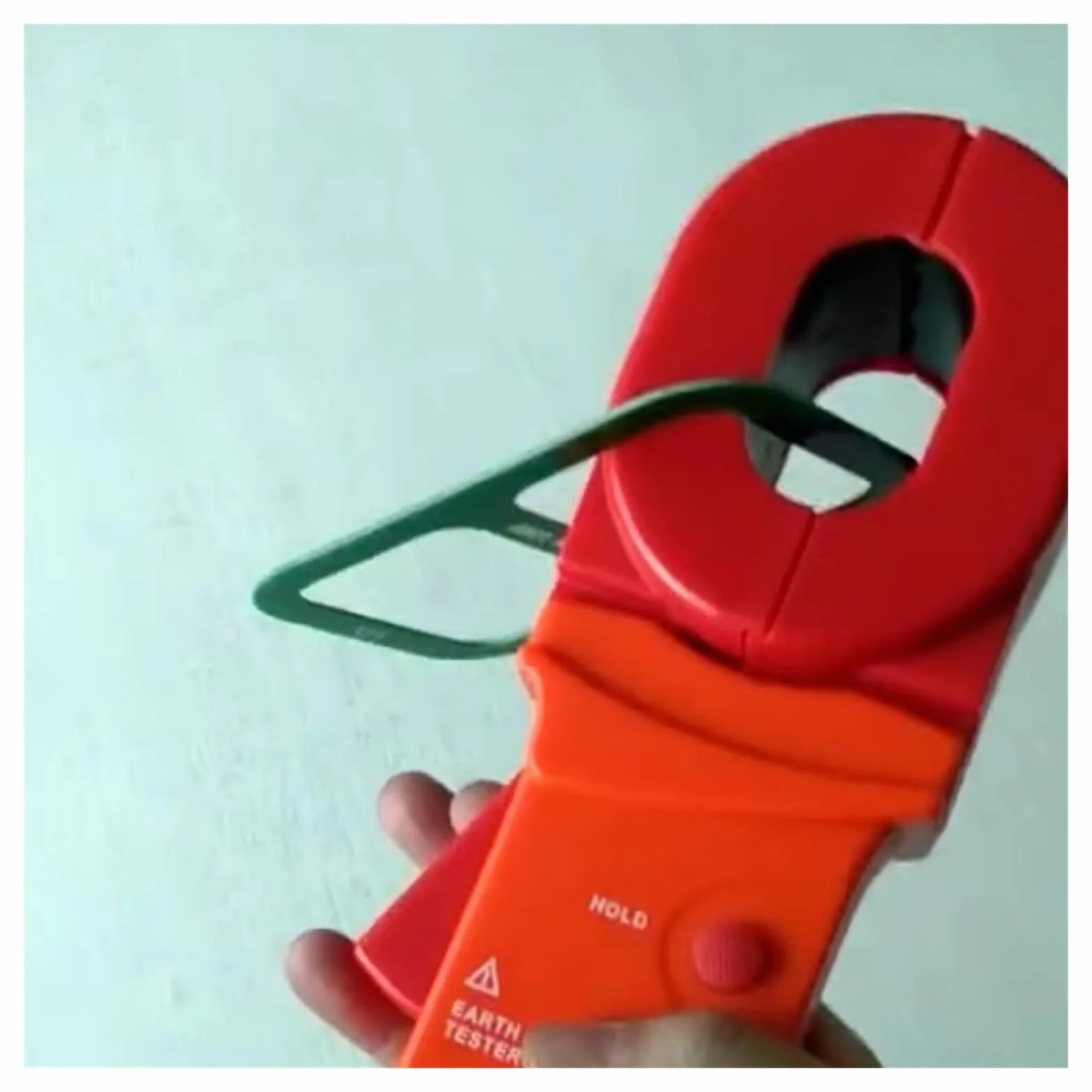 Tester rezystancji izolacji Miernik cęgowy rezystancji uziemienia 500Ω/1200Ω/1500Ω Tester prądu upływu prądu przemiennego Technologia USB Elektroniczny tester konserwacji(3020B 1200ohm 20A)