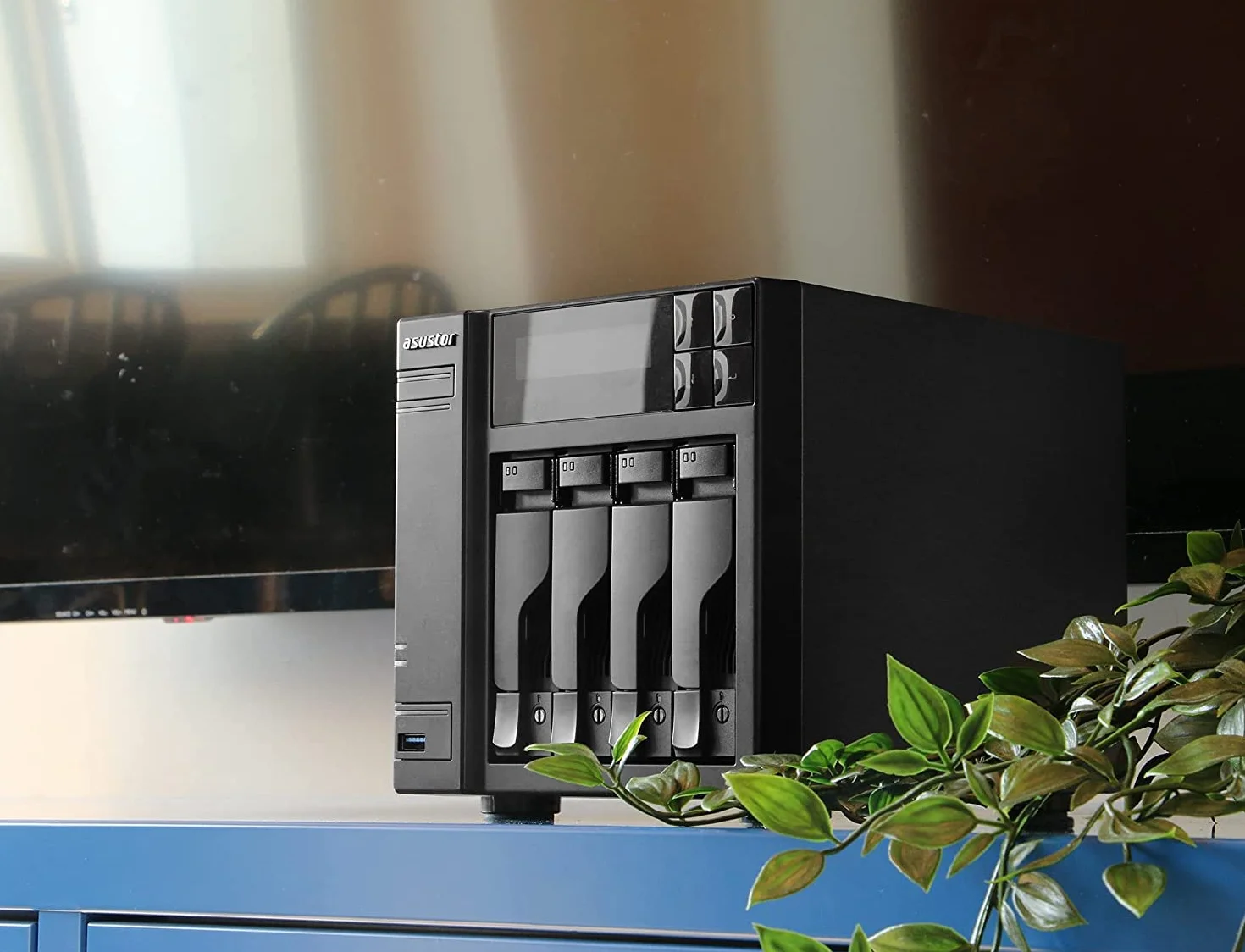ASUSTOR AS6704T NAS