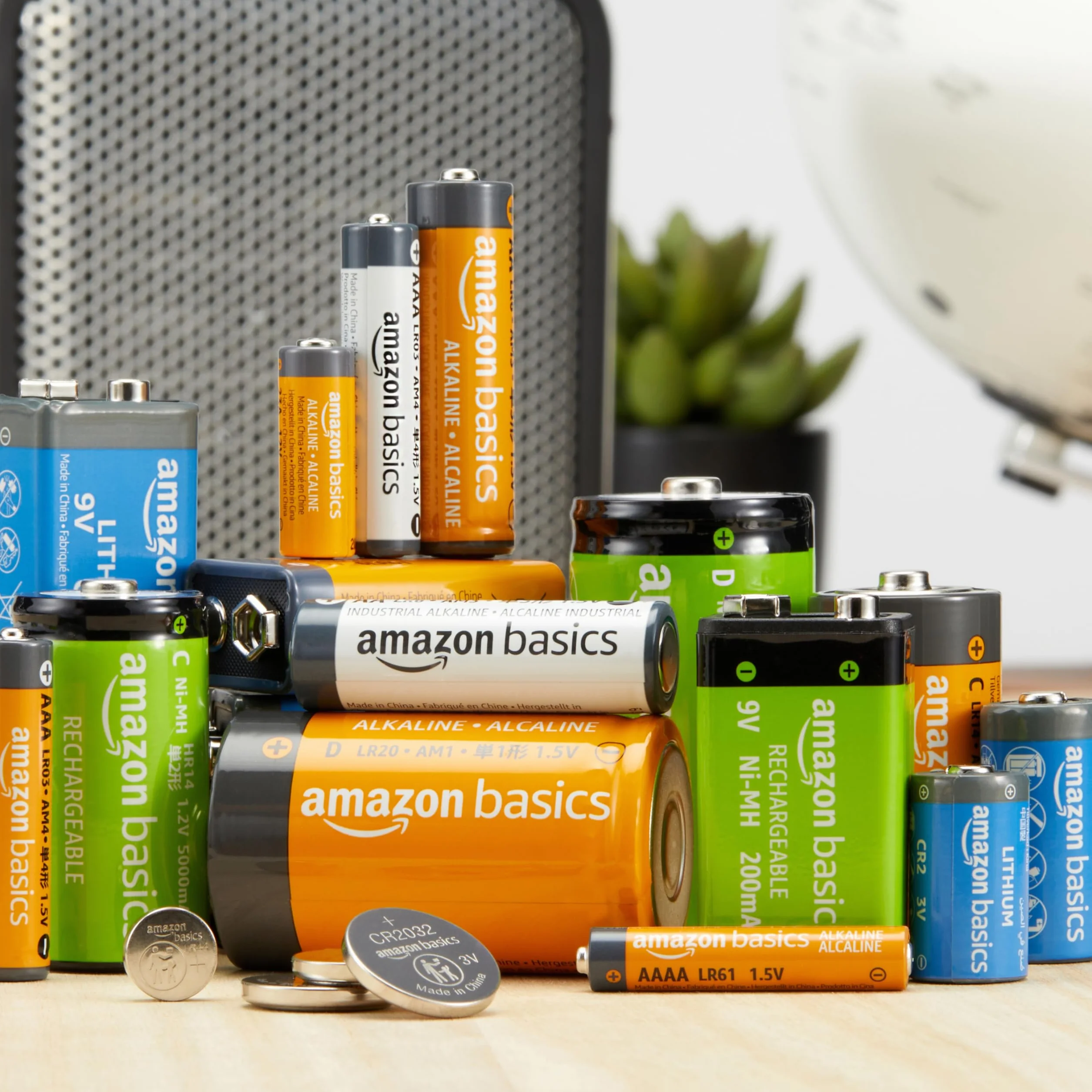 Amazon Basics Baterie 9 V 200 mAh Ni-MH opakowanie 4 sztuk